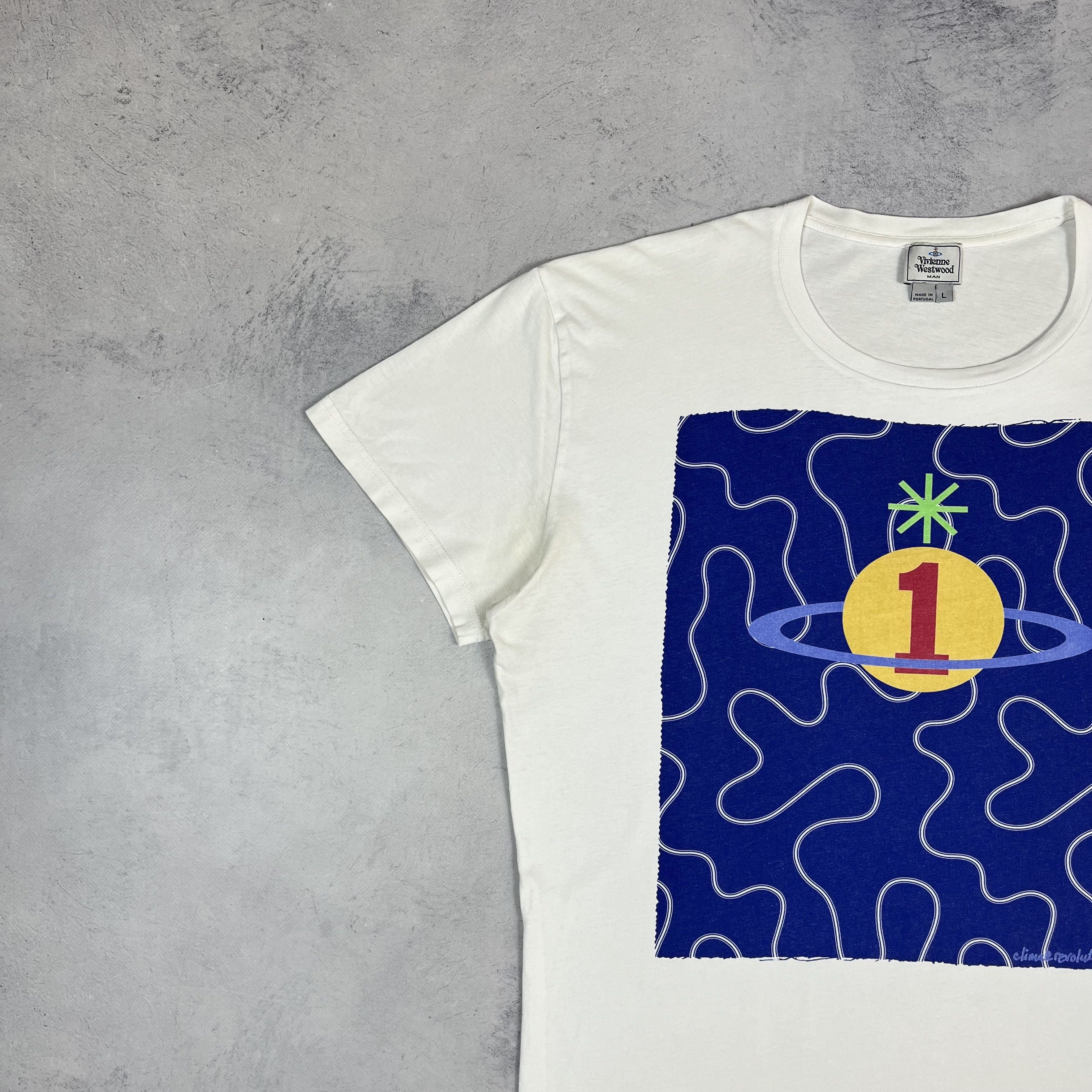 Vivienne Westwood Vivienne Westwood Y2K Orb Big Logo T Shirt Size US L / EU 52-54 / 3 - 5 Thumbnail