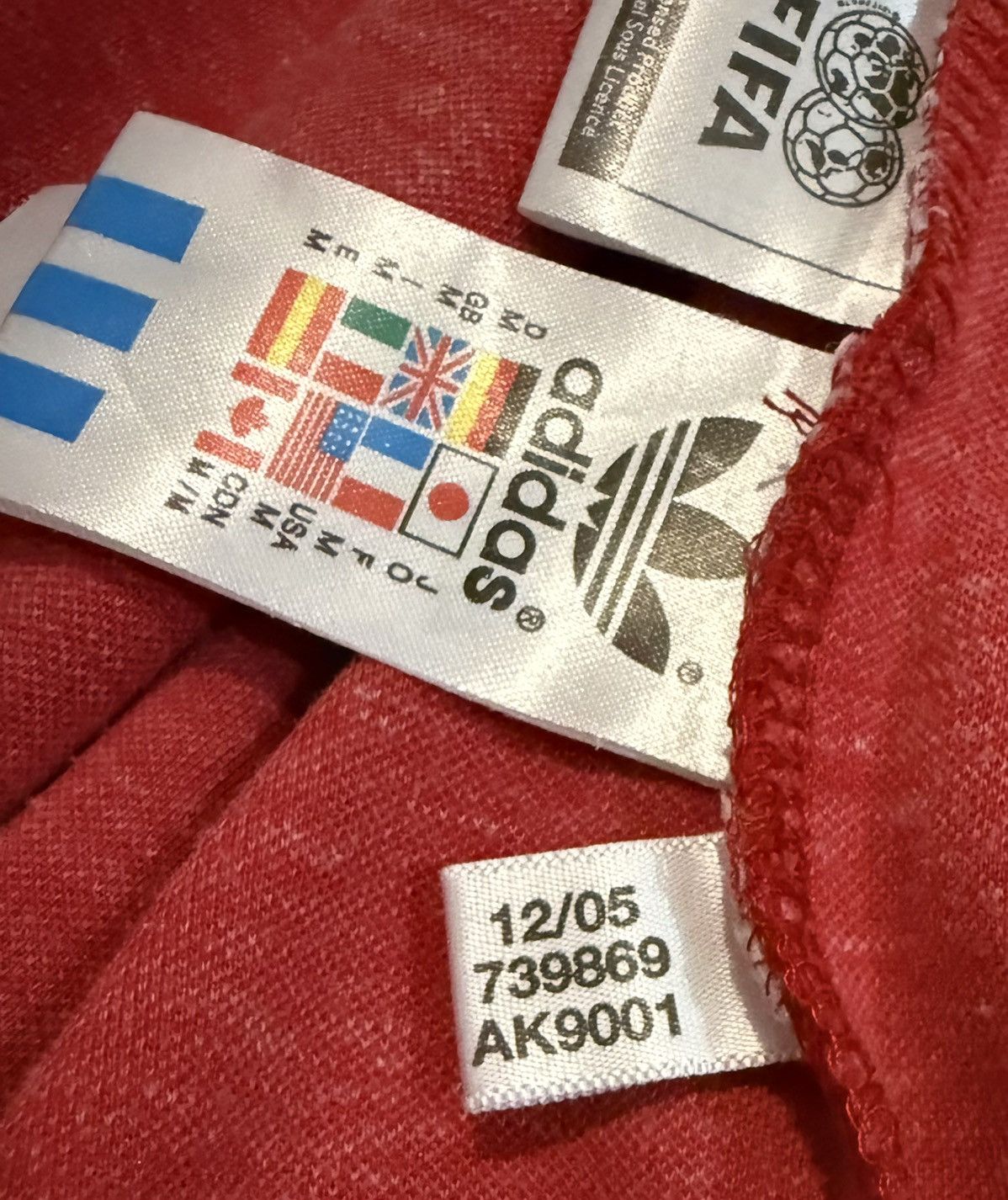 Adidas Vintage Adidas Tracksuit Top Size Medium (2005) Size US M / EU 48-50 / 2 - 13 Thumbnail