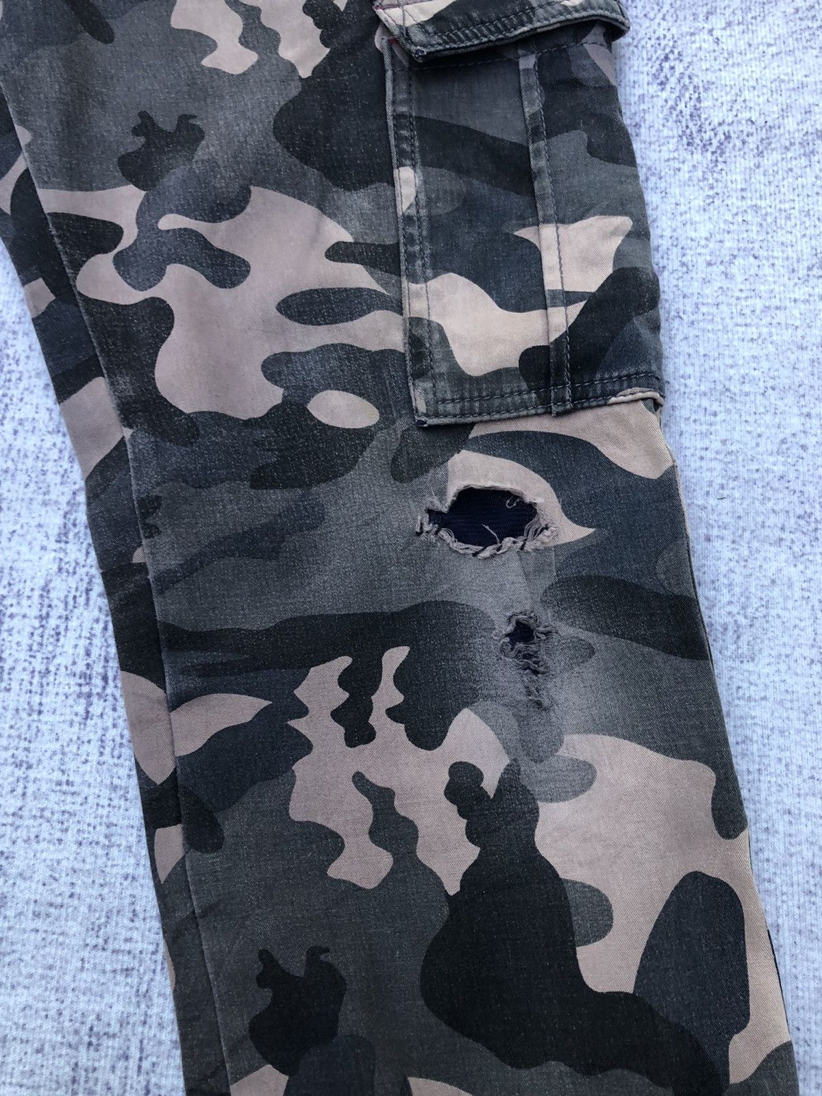 Designer × Japanese Brand Stretch Waist Multipocket Cargo Pants Military Pattern Size US 26 / EU 42 - 5 Thumbnail