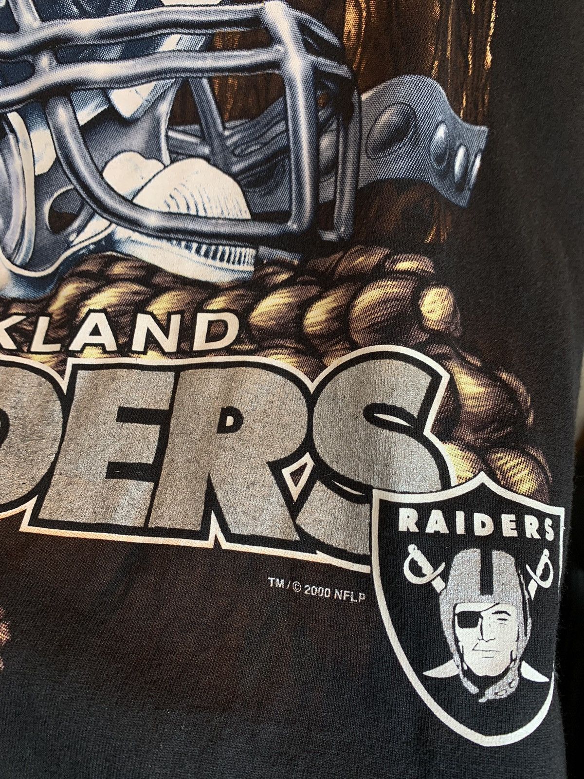 Lee × NFL × Vintage *RARE* Vintage Oakland Raiders Pirate NFL Football Art Shirt Size US M / EU 48-50 / 2 - 4 Thumbnail