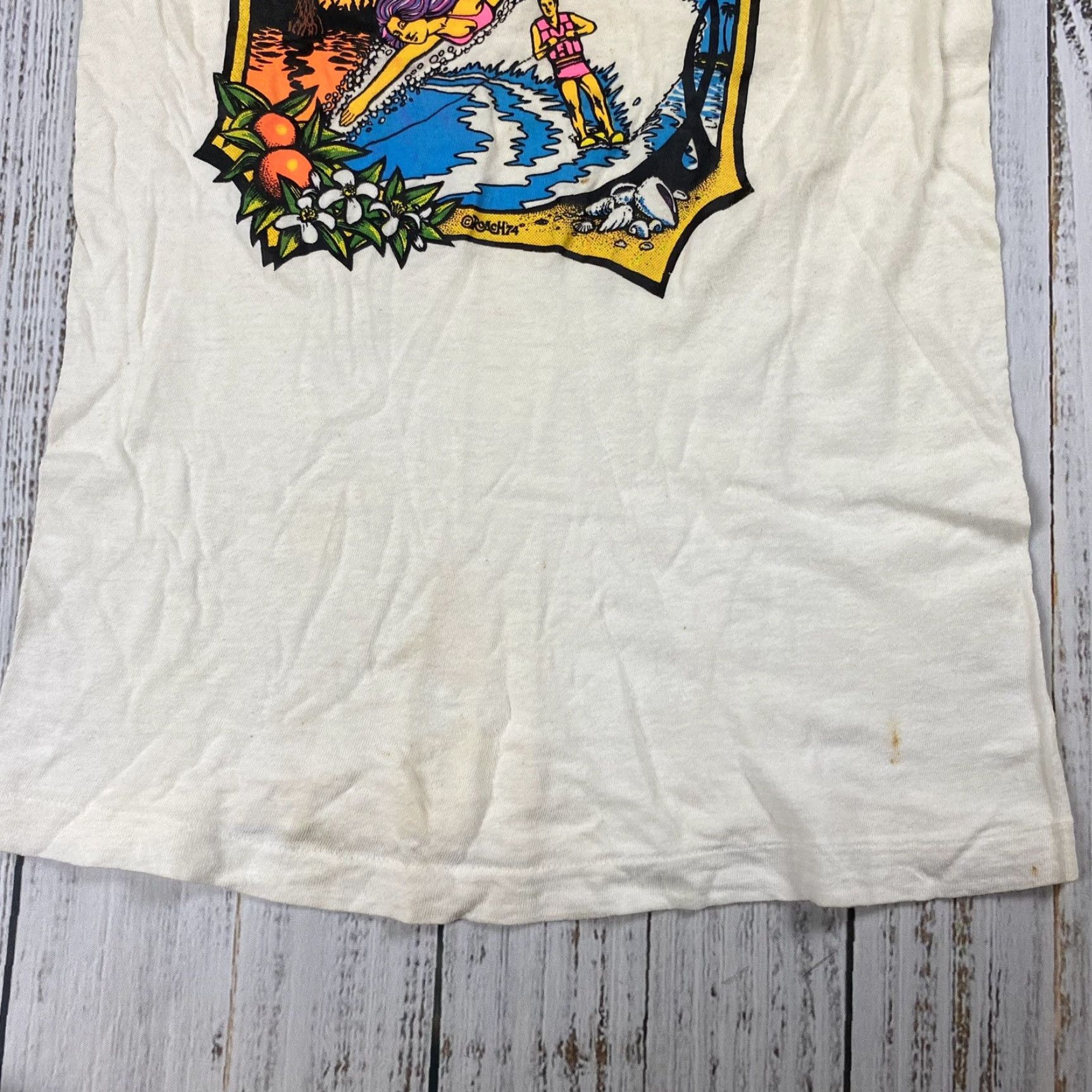 Vintage VINTAGE 1970s Roach Water Sports Graphic T-Shirt-Unisex Small Ivory Hippie Style Watercraft Water Sports Mens Size US S / EU 44-46 / 1 - 6 Thumbnail