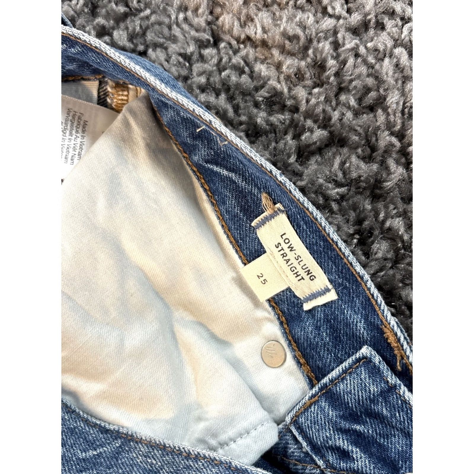 Madewell Madewell Jeans Womens 25x29 Light Blue Relaxed Straight 5-Pocket Denim Baggy Modern Classic 25 in Waist 29 in Inseam Womens Jeans Size 42" / US 20 - 6 Thumbnail