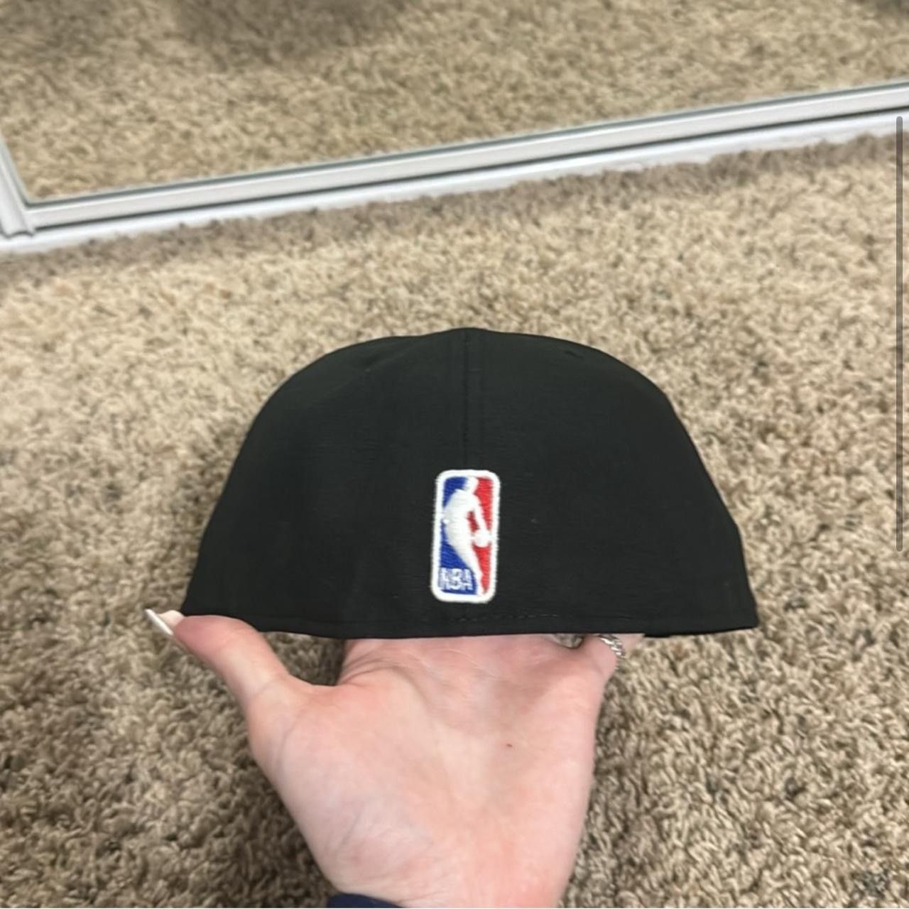 New Era NWT Chicago Bulls Hat Size ONE SIZE - 4 Thumbnail