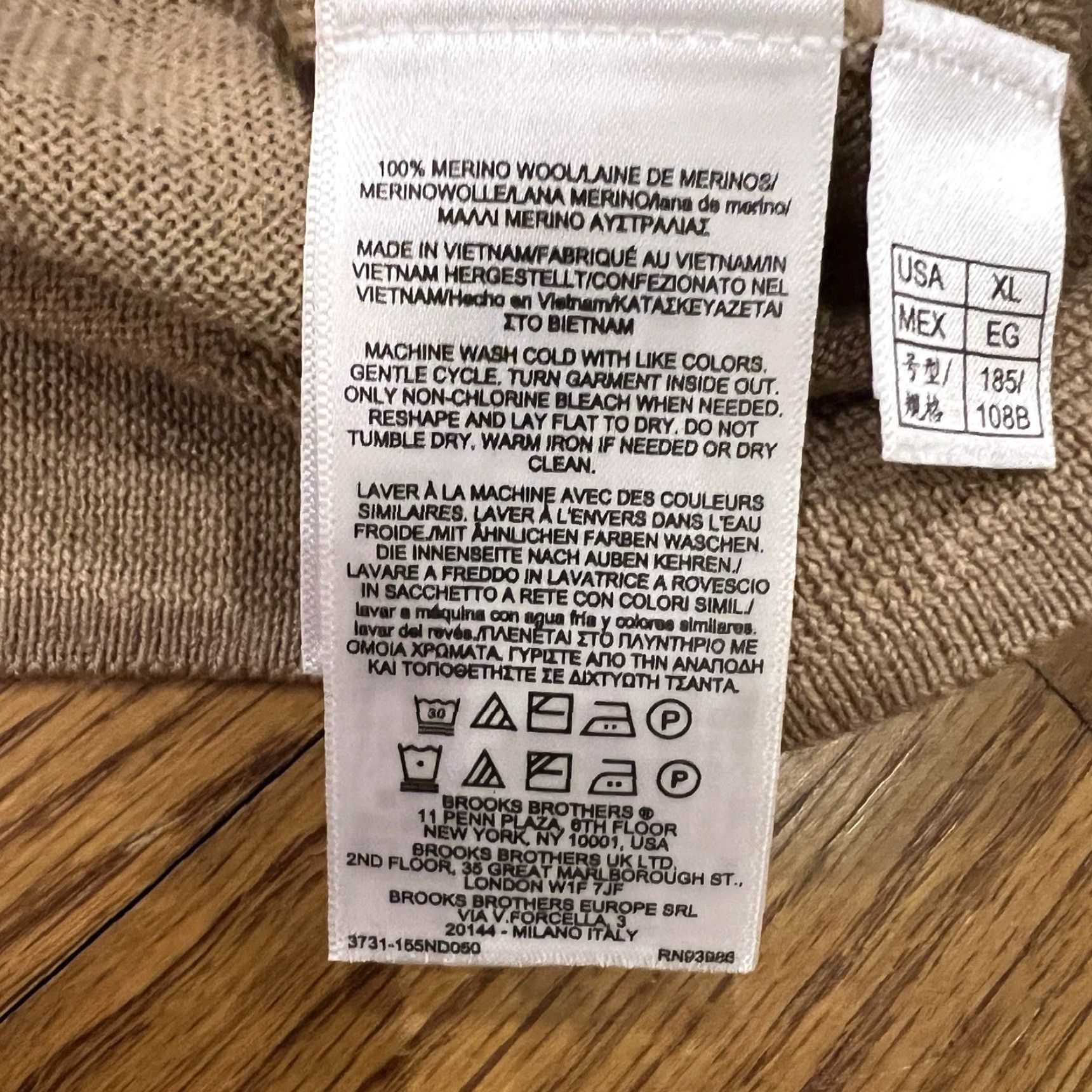 Brooks Brothers VINTAGE Brooks Brothers Men's Sweater Pullover XL Brown Wool V-Neck Knit 100% Merino Classic Size US XL / EU 56 / 4 - 6 Thumbnail