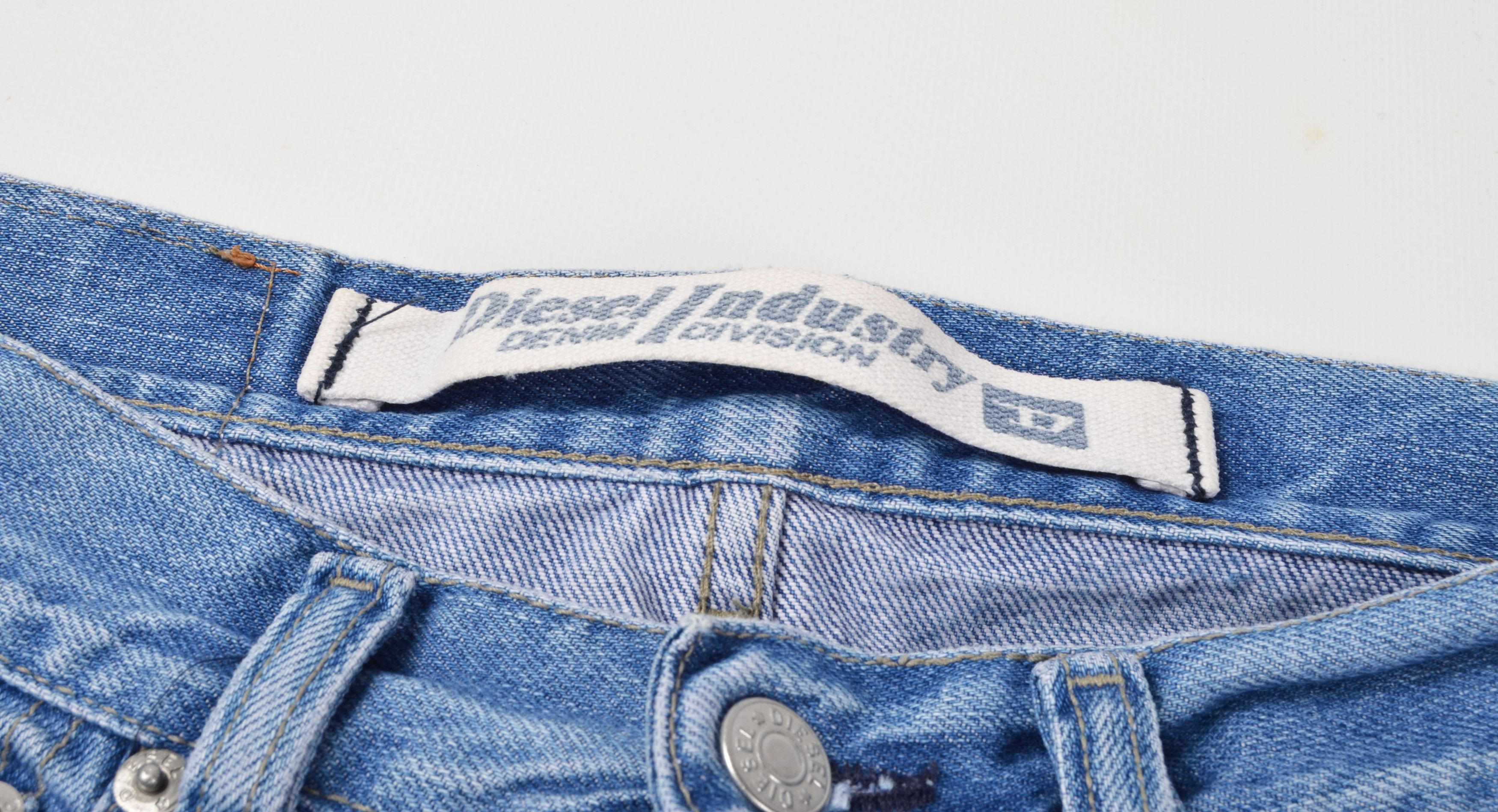 Diesel Vintage Diesel Y2K Grunge Distressed Straight Leg Jeans Size US 30 / EU 46 - 7 Thumbnail