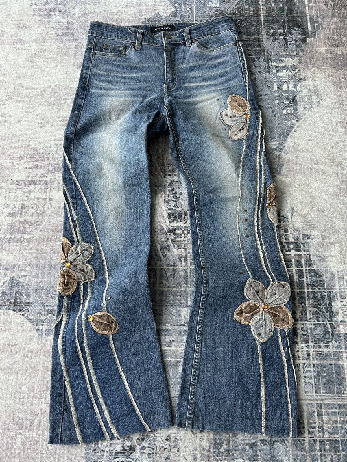 If Six Was Nine Embroidery Flower Flared Pants Size US 29 - 1 Thumbnail