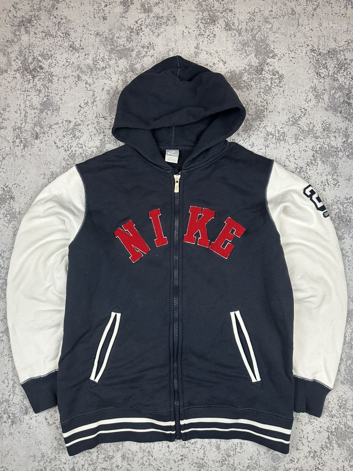 Nike Nike Vintage Zip Hoodie Big Logo Y2K Size US L / EU 52-54 / 3 - 1 Thumbnail