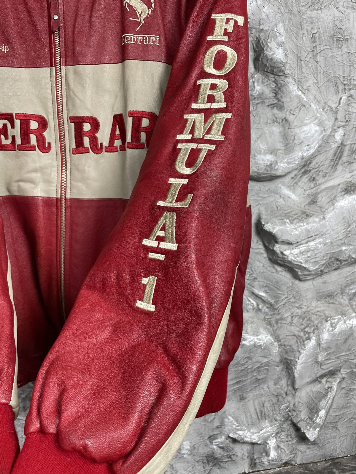 Ferrari Vintage Ferrari 1996 Formula 1 Rare Moto Leather Jacket Y2K Size US XL / EU 56 / 4 - 11 Thumbnail