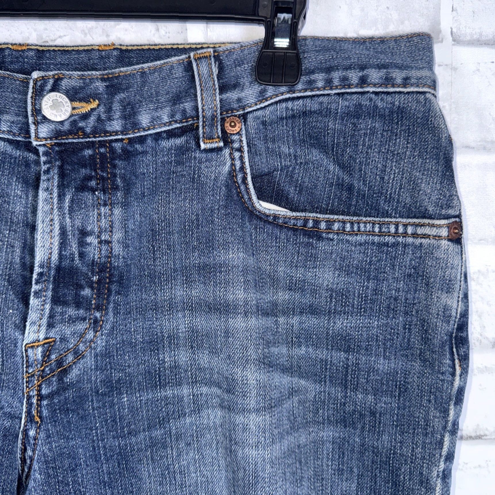 Lucky Brand VINTAGE Lucky Brand Jeans Easy Rider Buttonfly Womens Size 14x32 Blue Straight Size 36" / US 14 / IT 50 - 2 Thumbnail