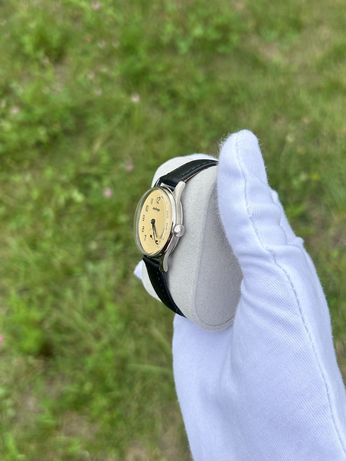 Vintage Vintage Watch Pobeda Made In USSR Mechanical Retro 1950s Size ONE SIZE - 14 Thumbnail
