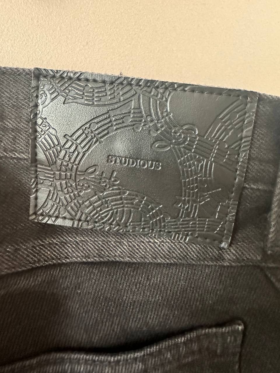 Number (N)ine × STUDIOUS Number Nine Black Distressed Jeans Size US 31 - 3 Thumbnail