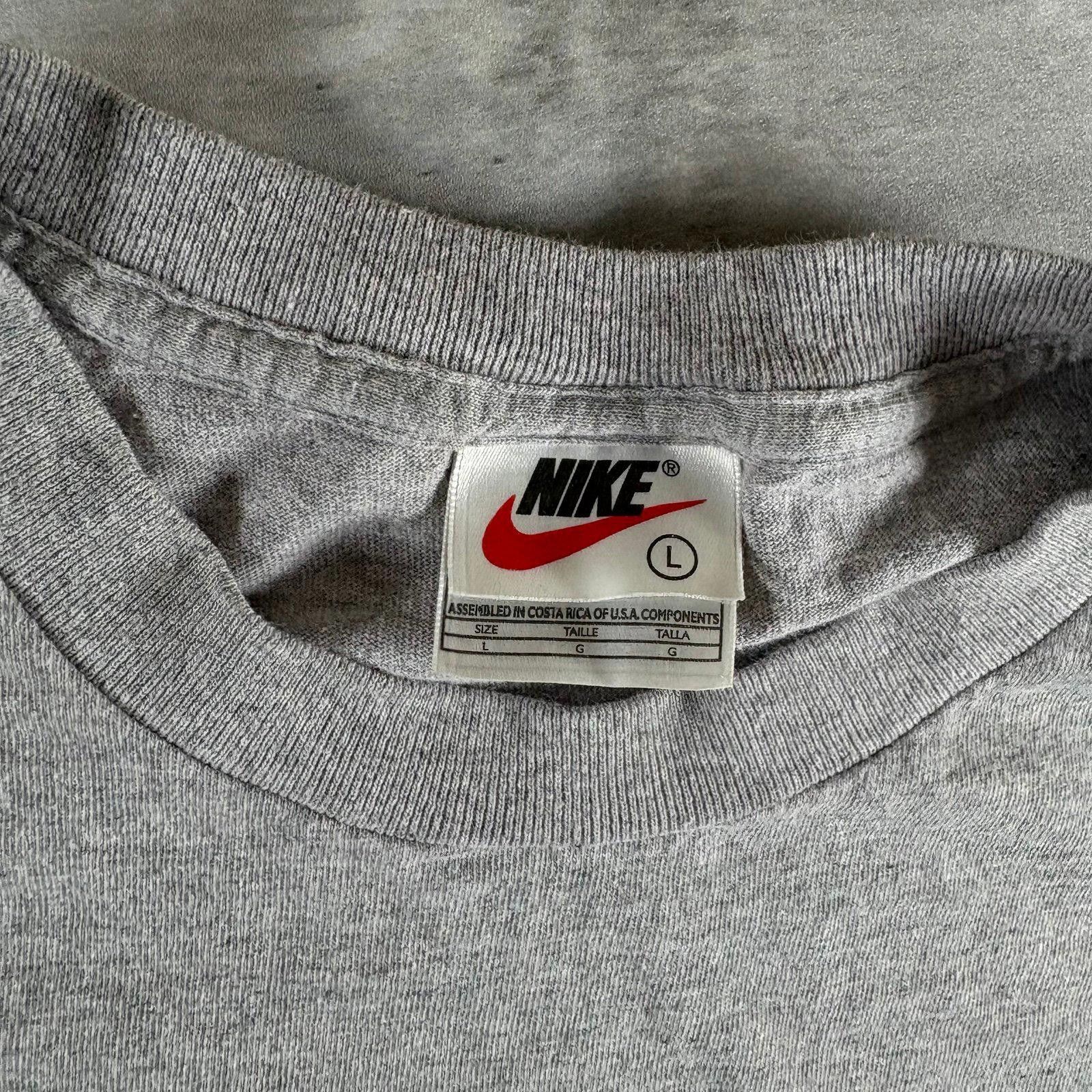 Nike Vintage Nike AOP Tshirt Size US L / EU 52-54 / 3 - 2 Thumbnail