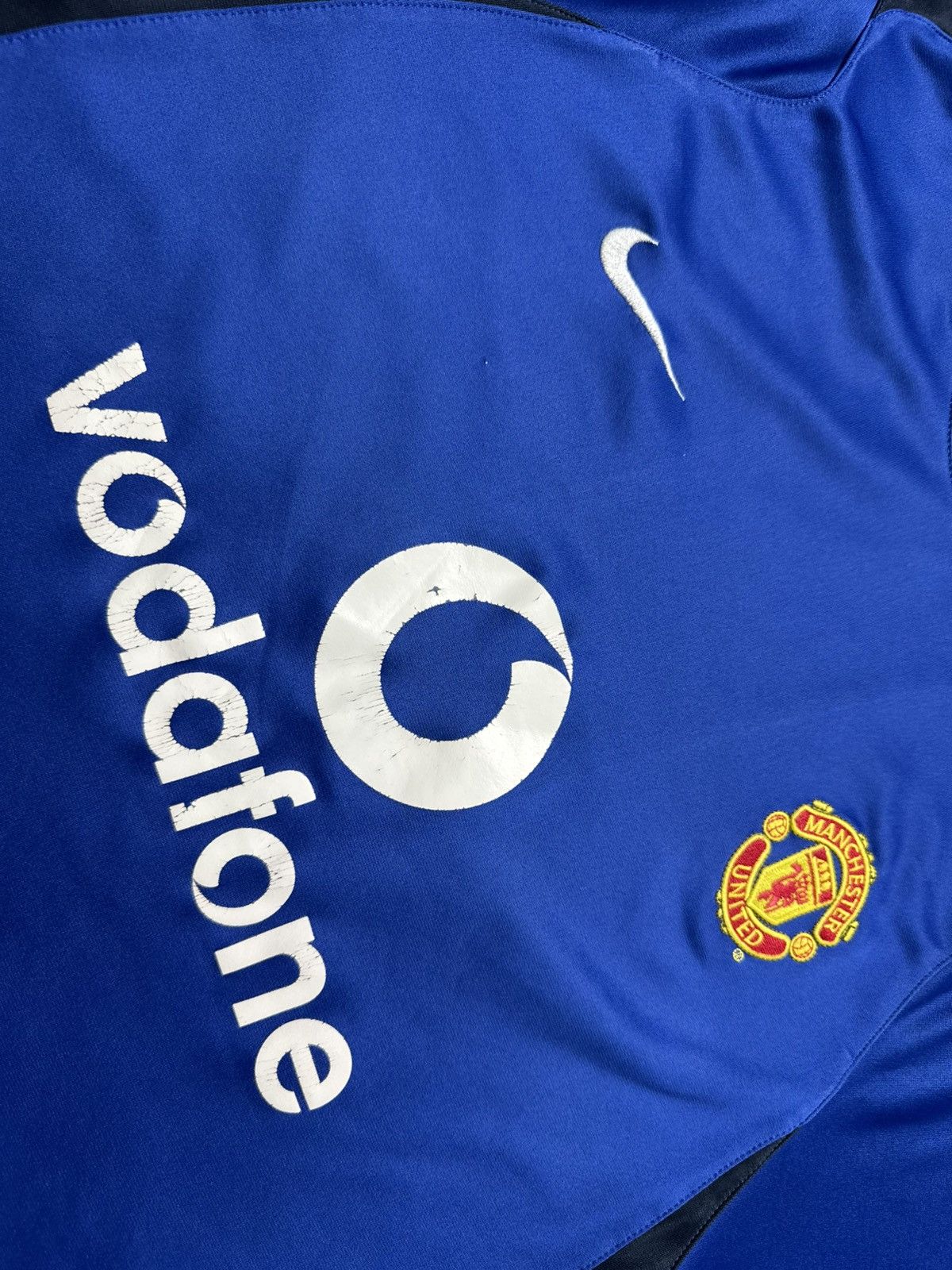 Nike Nike FC Manchester United 2005/2006 Vintage Soccer Jersey Size US L / EU 52-54 / 3 - 12 Thumbnail
