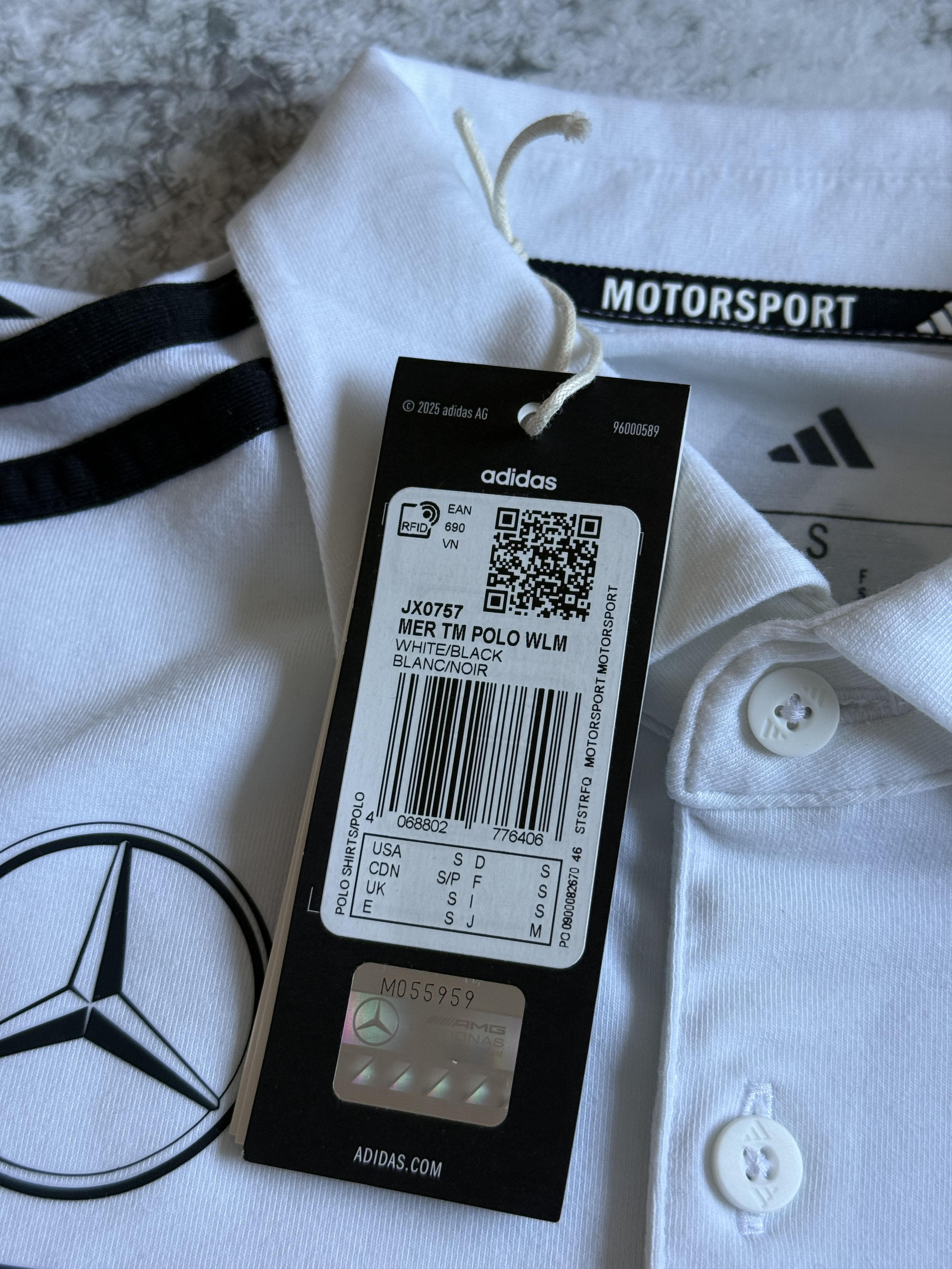 Adidas ADIDAS X MERCEDES AMG PETRONAS FORMULA 1 TEAM LONG SLEEVE S Size US S / EU 44-46 / 1 - 6 Thumbnail