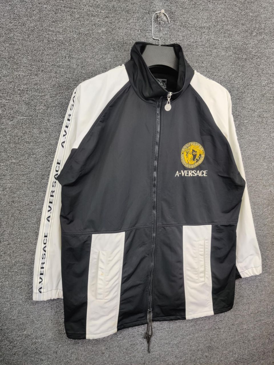 Versace Vintage A.Versace Embroidery Light Jacket Size US L / EU 52-54 / 3 - 4 Thumbnail