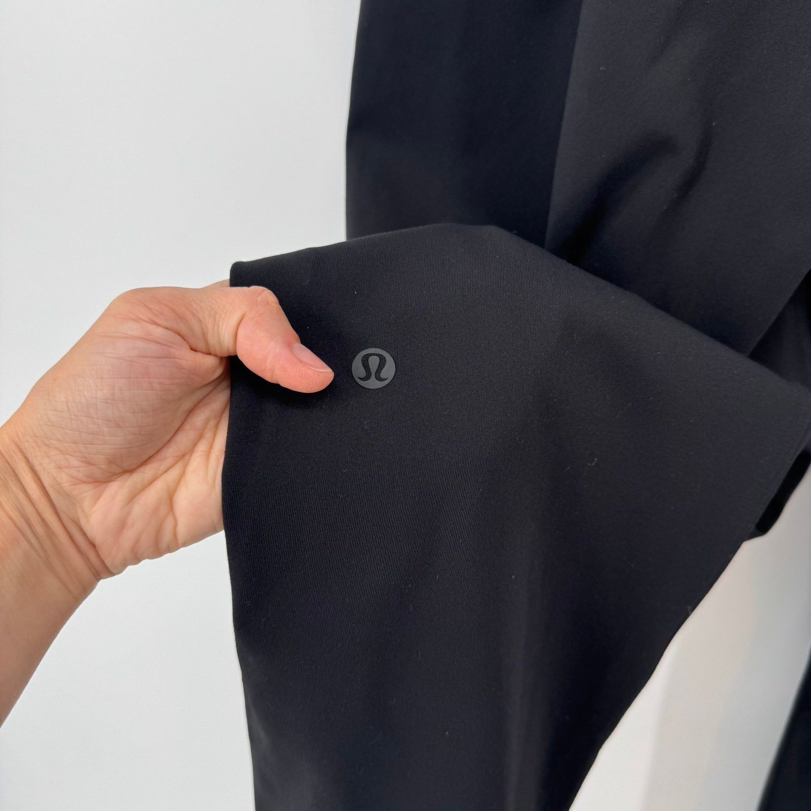 Lululemon Lululemon Athletica Black Jogger Pants Size 10 Size 32" / US 10 / IT 46 - 4 Thumbnail