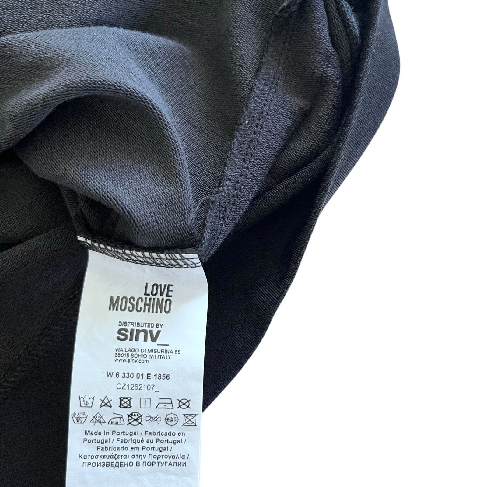 Love Moschino Love Moschino Black Ruffled Heart Logo Crewneck Crop Top Size M / US 6-8 / IT 42-44 - 8 Thumbnail