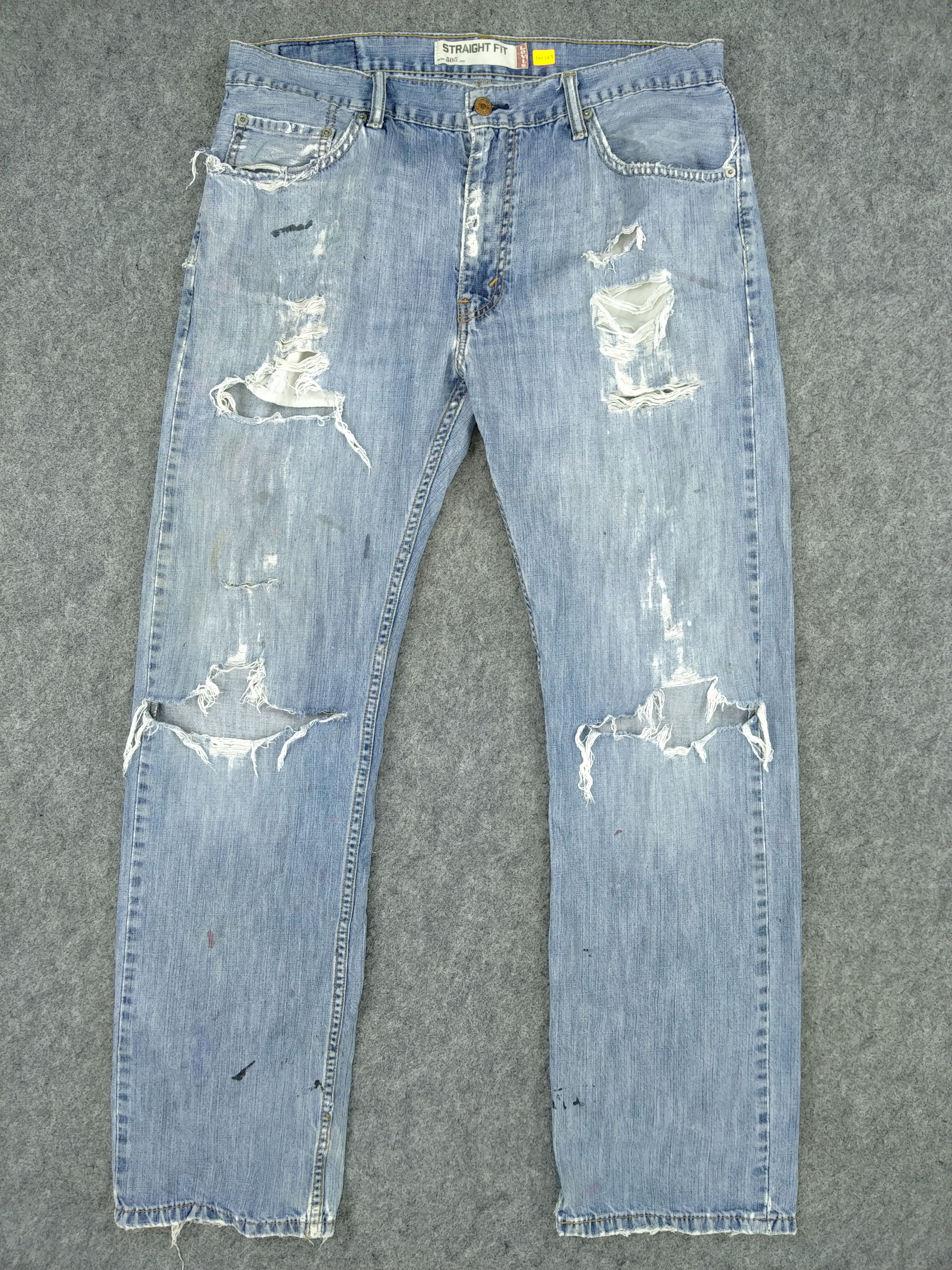 image of Distressed Denim x Hype Vintage Levi's 505 Straight Ripped Denim 35X30.5 Jn165 in Blue Distressed