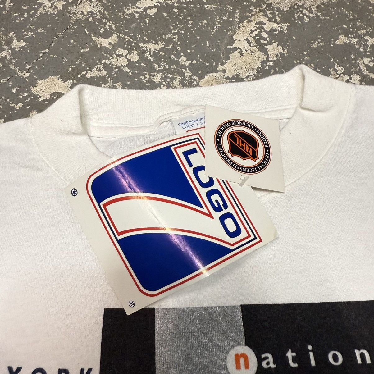 Logo 7 Vintage New York Islanders NHL White NHL 90s Hockey Tshirt Size US XL / EU 56 / 4 - 9 Thumbnail