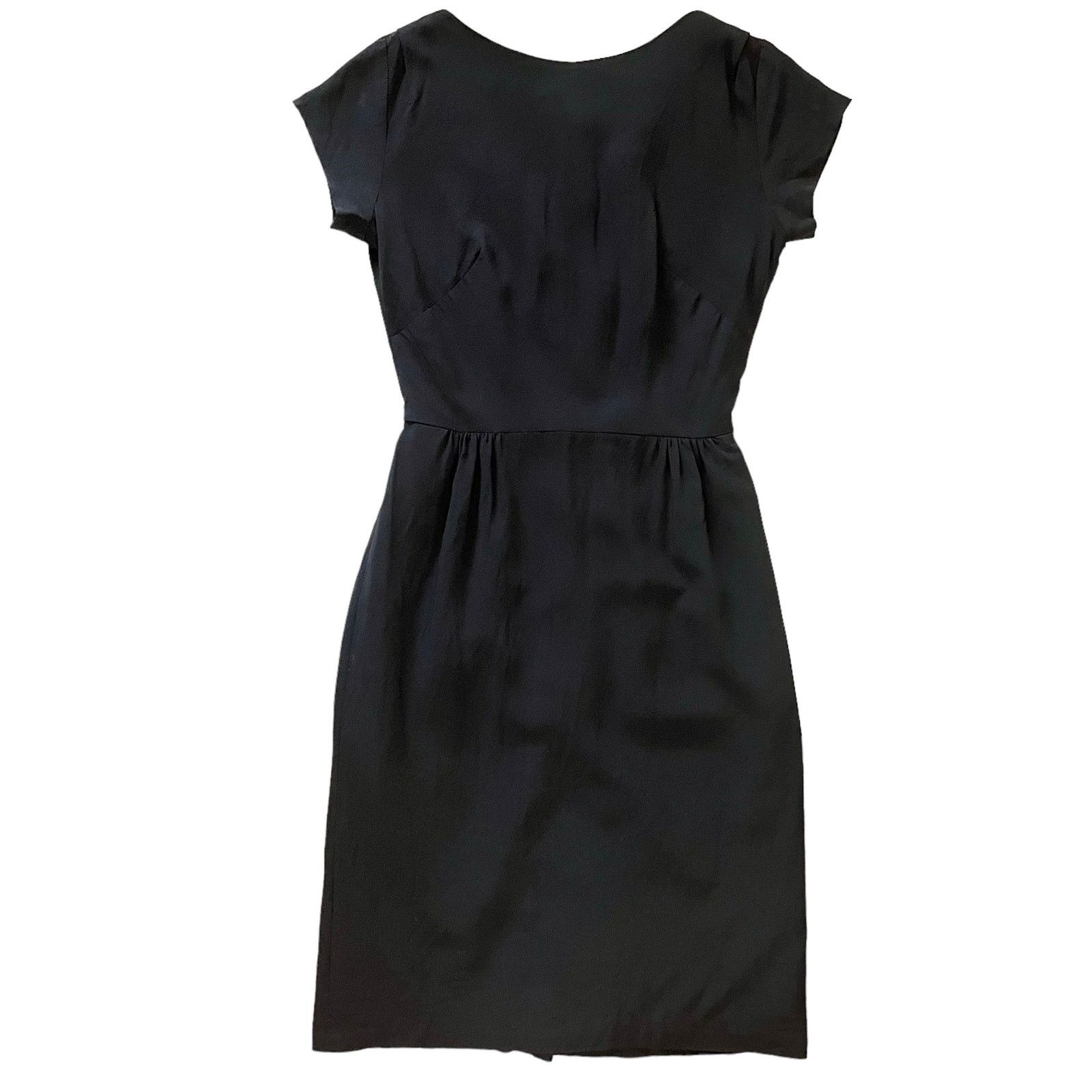 Vintage Vintage 1960s Black Crepe Bateau Neck Wiggle Dress LBD Size XS / US 0-2 / IT 36-38 - 2 Thumbnail