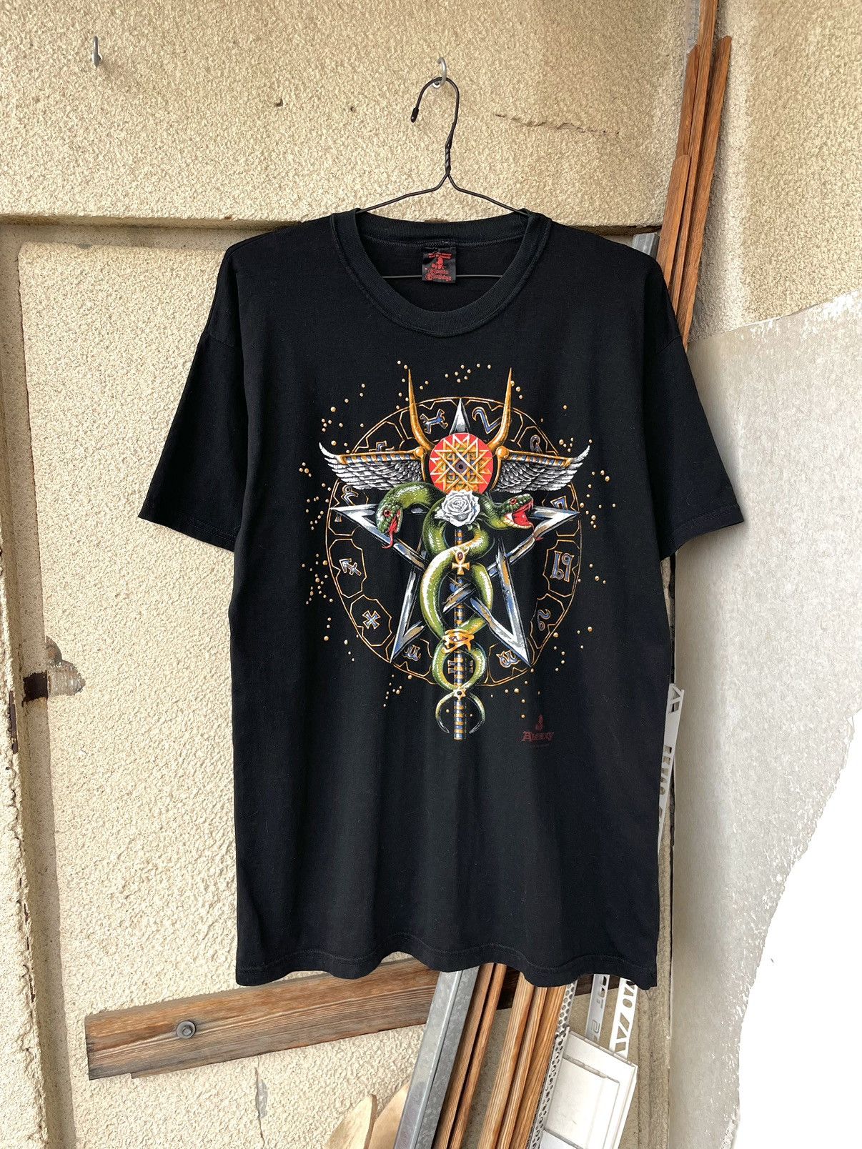 Vintage Vintage 1991 Alchemy Gothic Carta Pentagram T-Shirt 90s Size US L / EU 52-54 / 3 - 1 Thumbnail