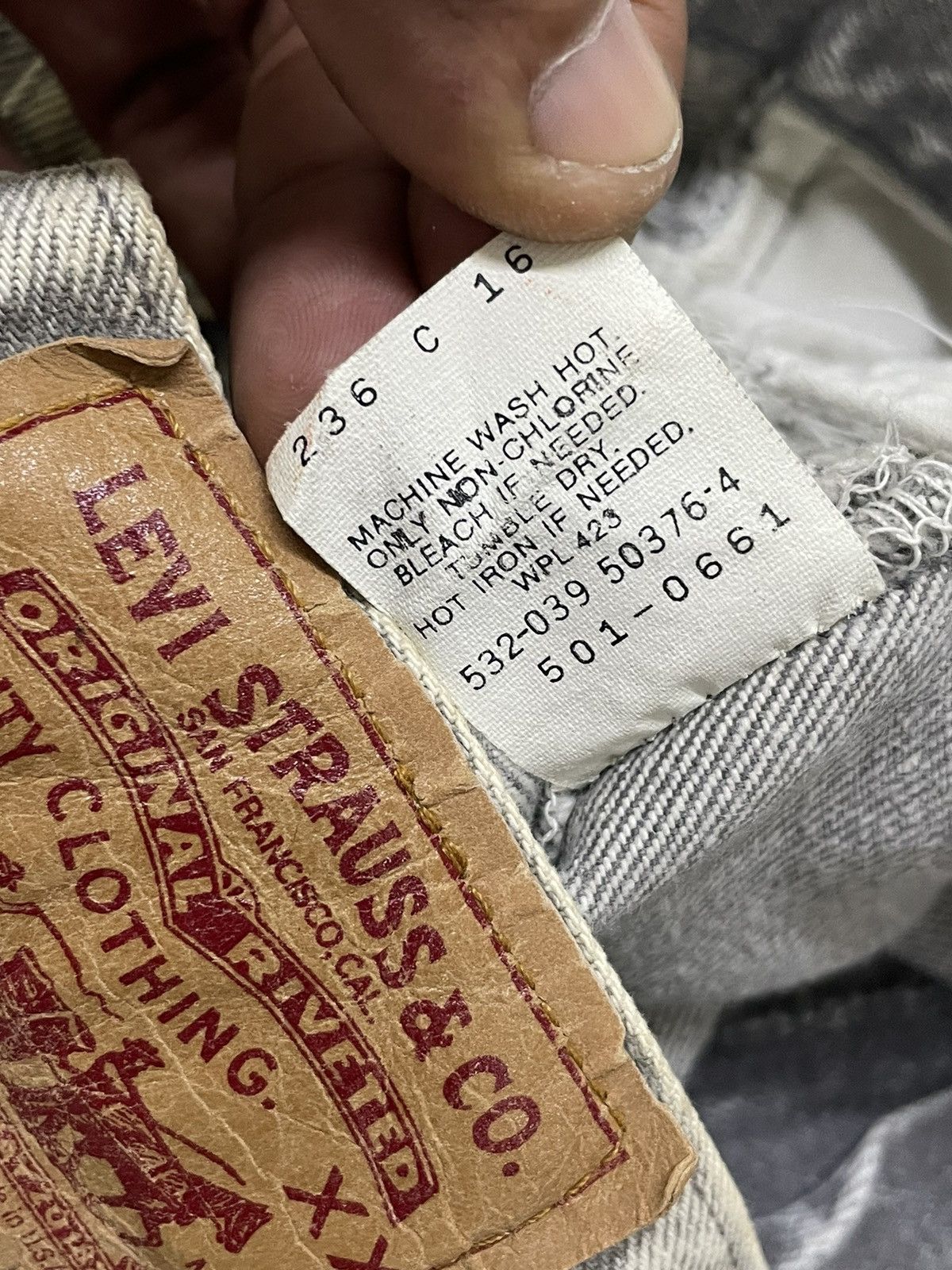 Levi's Vintage Clothing VINTAGE LEVI’S RINDEM ACID WASH DENIM PANTS Size US 30 / EU 46 - 11 Thumbnail