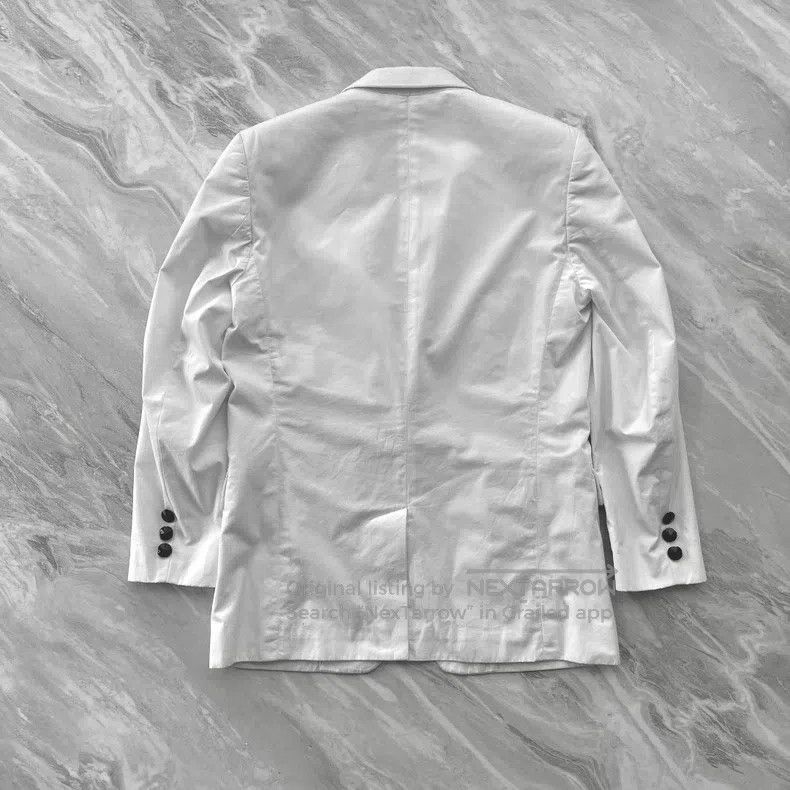 Raf Simons Raf Simons Mediaeval white flat collar crystal single-butt Size 48R - 2 Thumbnail