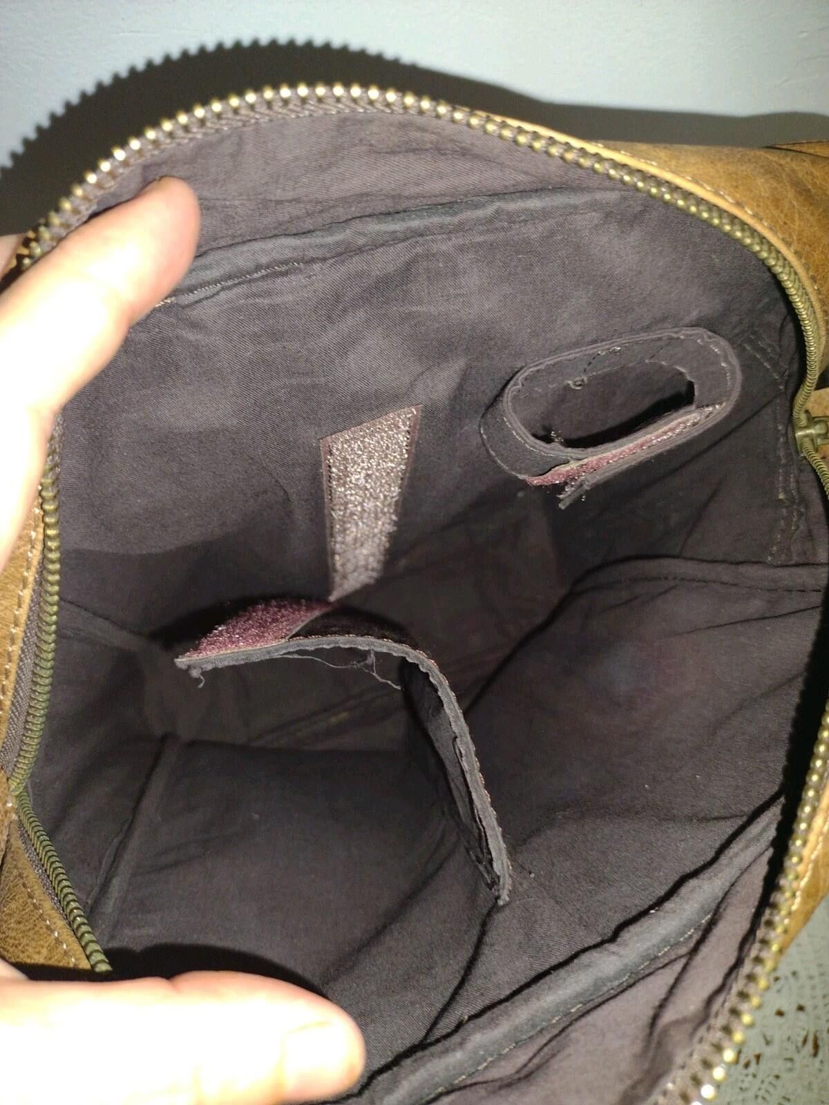 The Unbranded Brand VTG Leather Document Satchel Bag Push Lock Adjustable Strap Size ONE SIZE - 8 Thumbnail