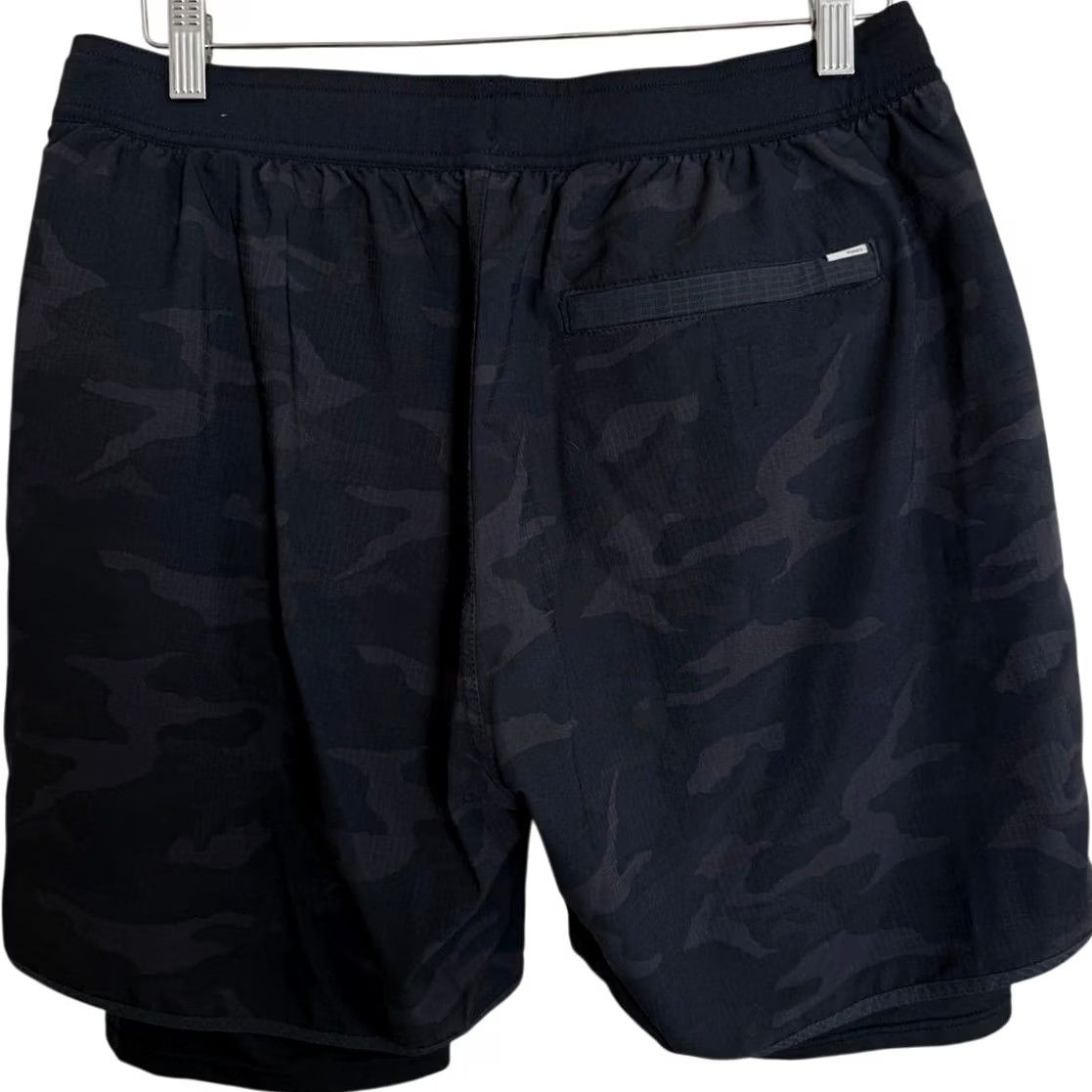 Vuori Vuori Stockton Compression Lined Athletic Shorts Black Camouflage Mens S Shorts Size US 29 - 3 Thumbnail