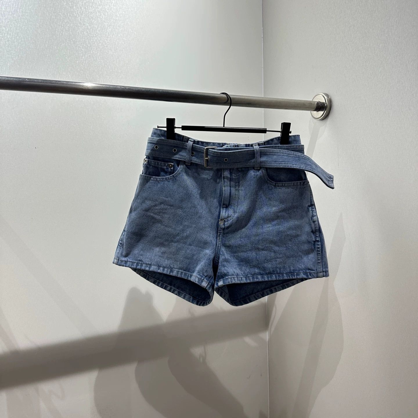 Christian Dior Monsieur Dior mar590 laced CD denim short 34 Size 25" / US 0 / IT 36 - 1 Thumbnail