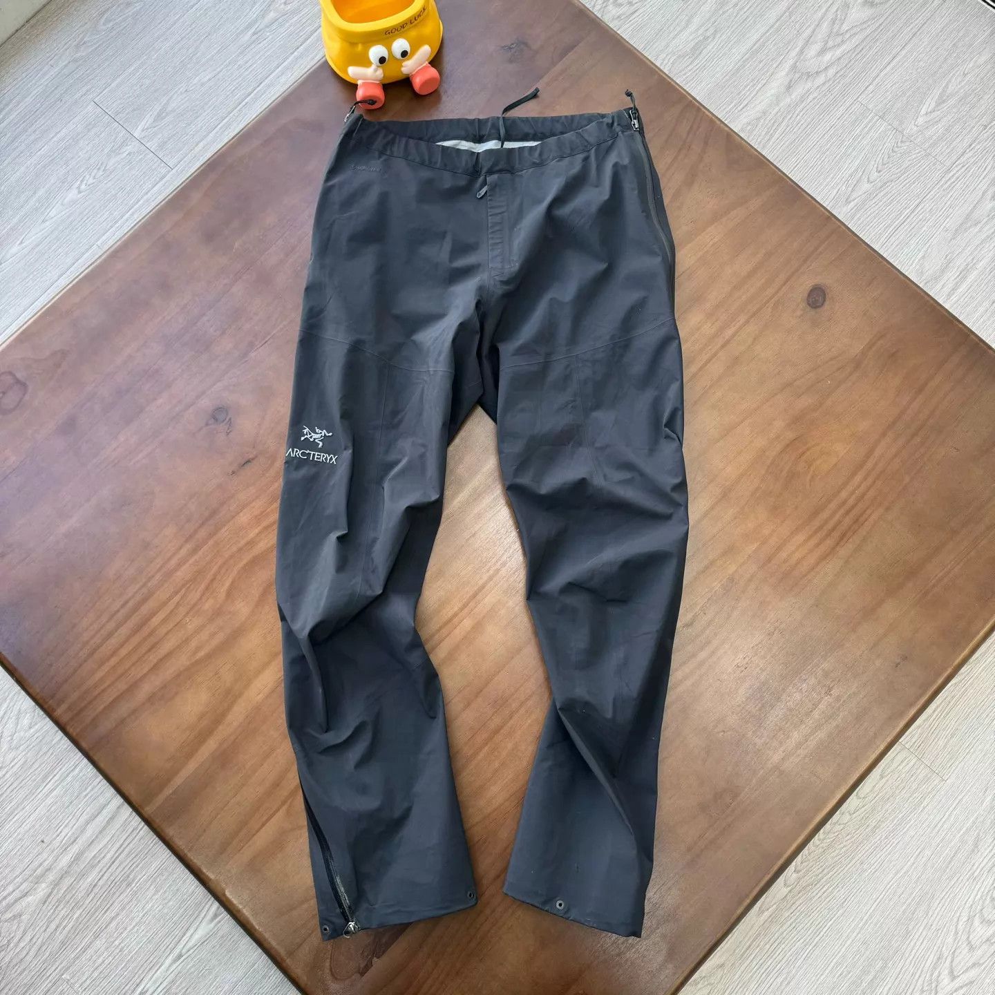 Arc'teryx Arc'teryx Beta Pant Black M Minor Bottom Bubbling Size US 32 / EU 48 - 1 Thumbnail