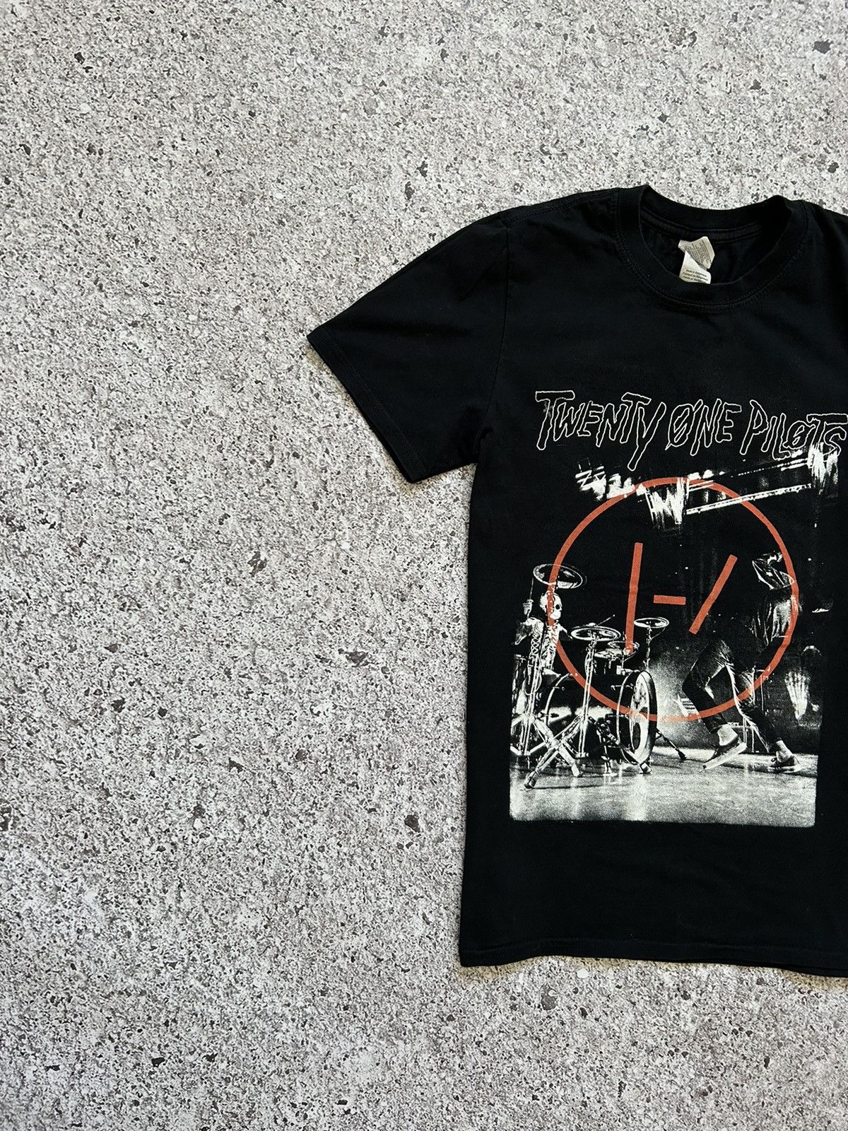 Band Tees Vintage Y2k Twenty One Pilots Cult Rock Band Retro Tee Size US S / EU 44-46 / 1 - 3 Thumbnail