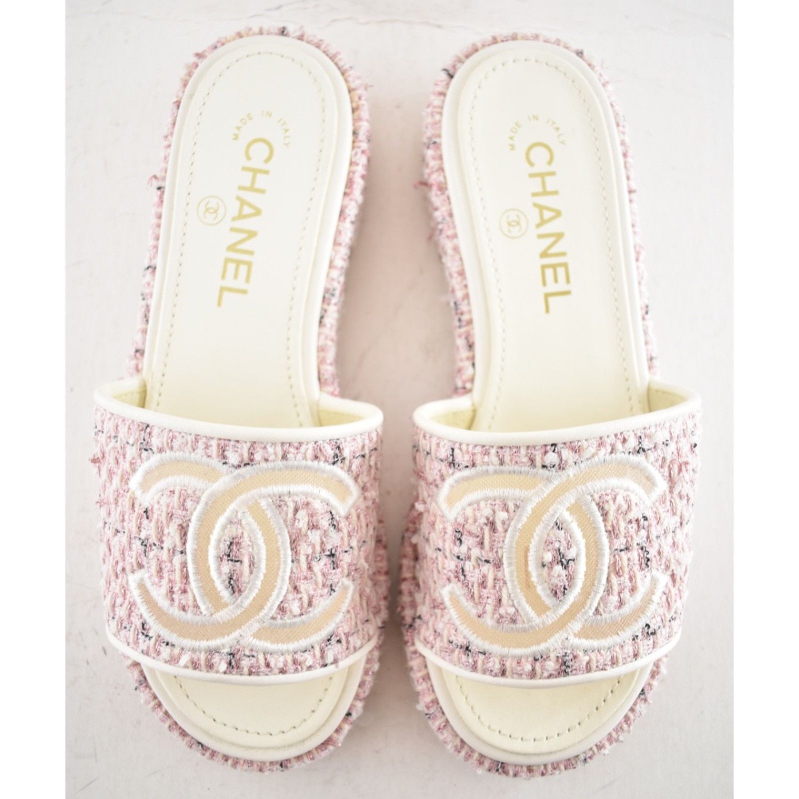 Chanel Chanel 20P Pink White Tweed Mesh CC Logo Slide Slip On Size US 6 / IT 36 - 10 Thumbnail