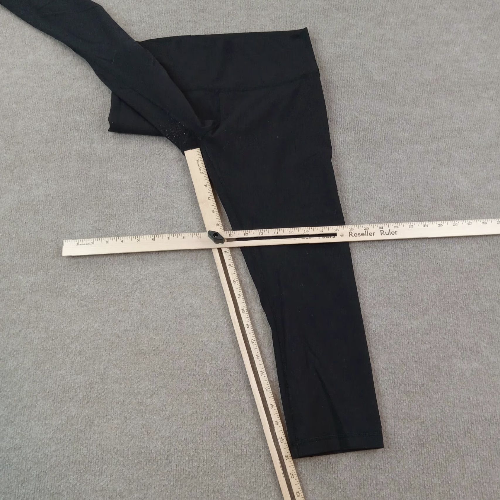 Lululemon Lululemon Leggings Women's Black Cropped Yoga Pants Size 10 Compression Stretch Size 32" / US 10 / IT 46 - 2 Thumbnail