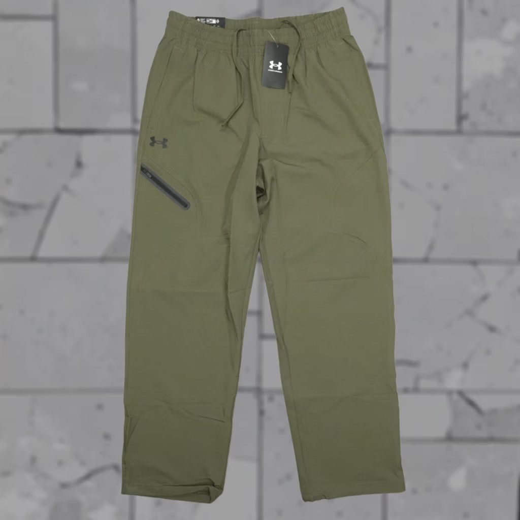 Under Armour Under Armour Unstoppable Pants Mens Size M Green Straight Leg 1388824-390 Size US 31 - 1 Thumbnail