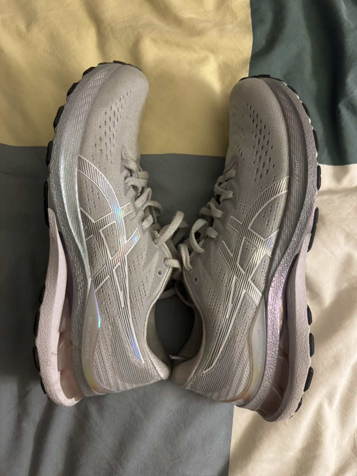 Asics Gel Kayano 28 (Grey)