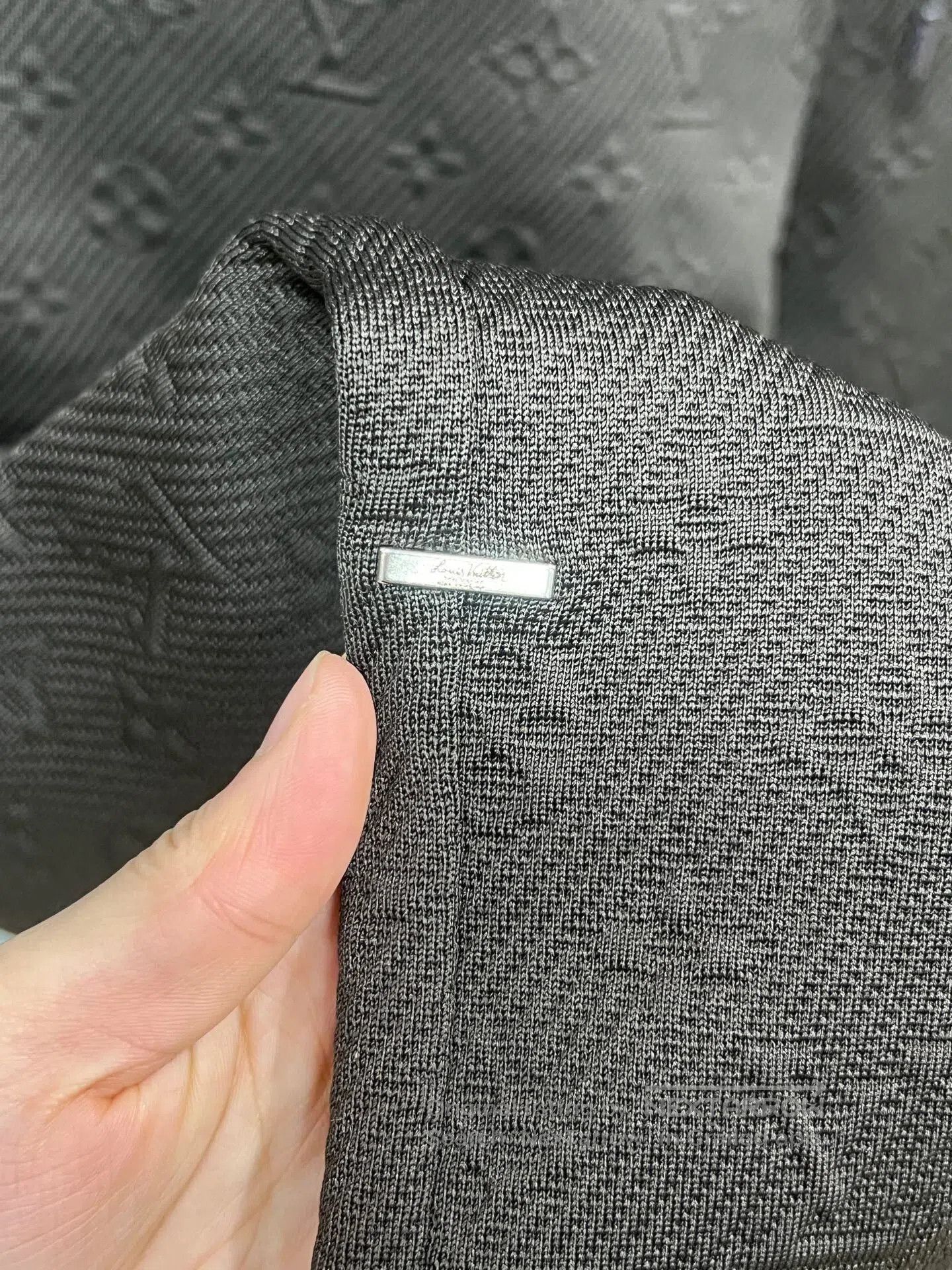 Louis Vuitton louis vuitton brown embossed sport pants. Size US 34 / EU 50 - 4 Thumbnail