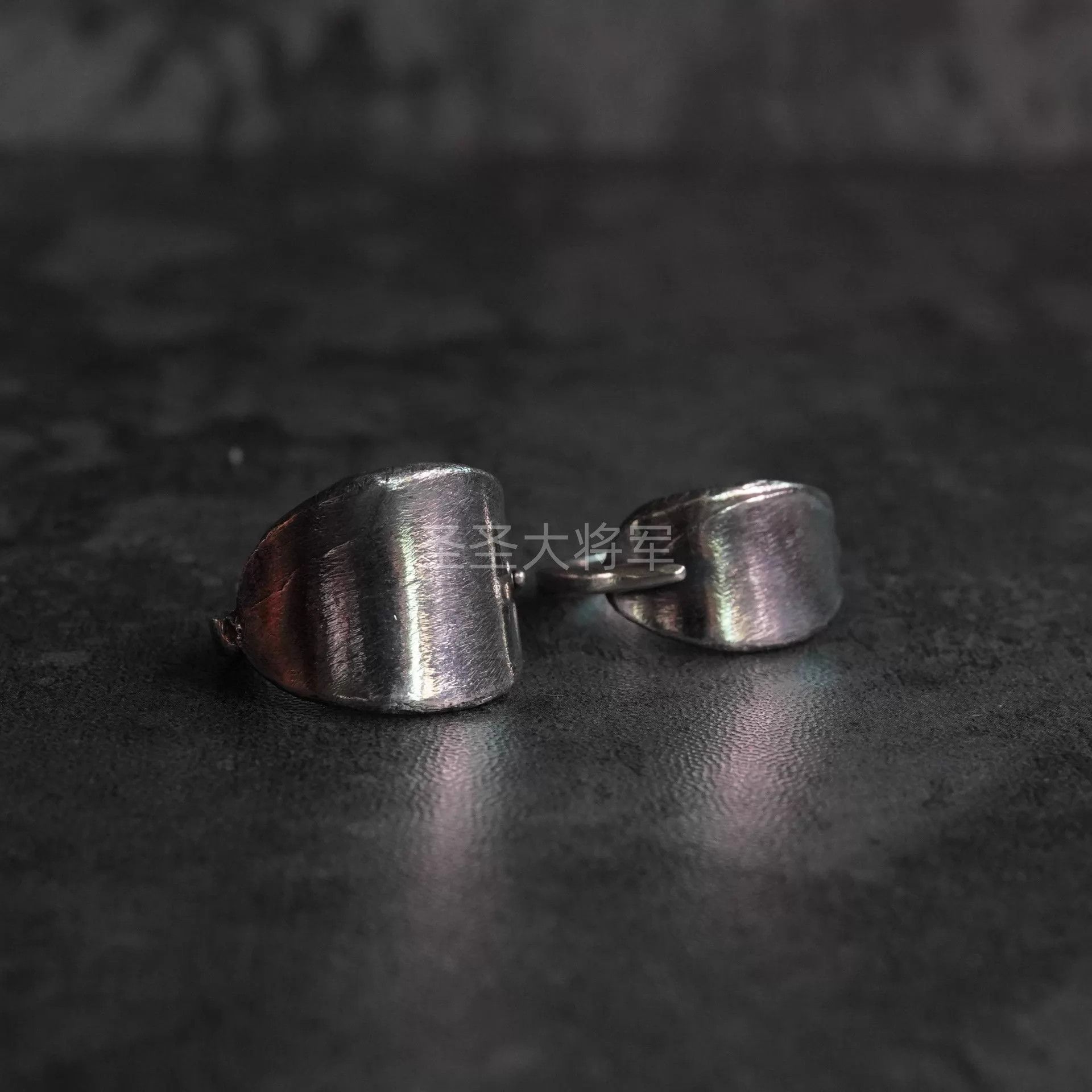 DETAJ Detaj Brushed Silver Antique Ring 14-20mm/12-18mm Size ONE SIZE - 2 Thumbnail
