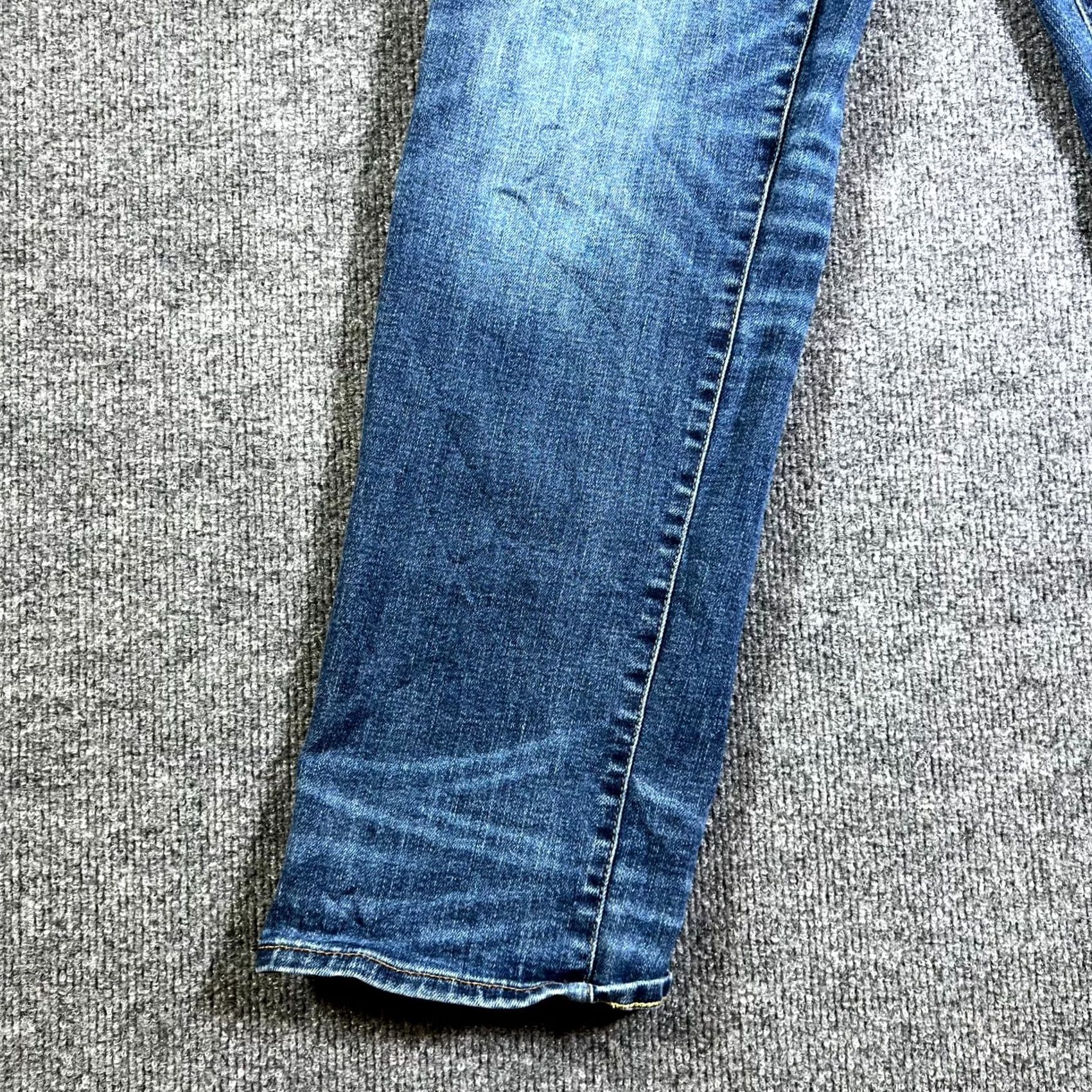 American Eagle Outfitters American Eagle Outfitters Jeans Men 32x30 Blue Denim Medium Wash Straight Leg / 5-Pocket Design / Button Closure / Regular Fit Size US 32 / EU 48 - 4 Thumbnail