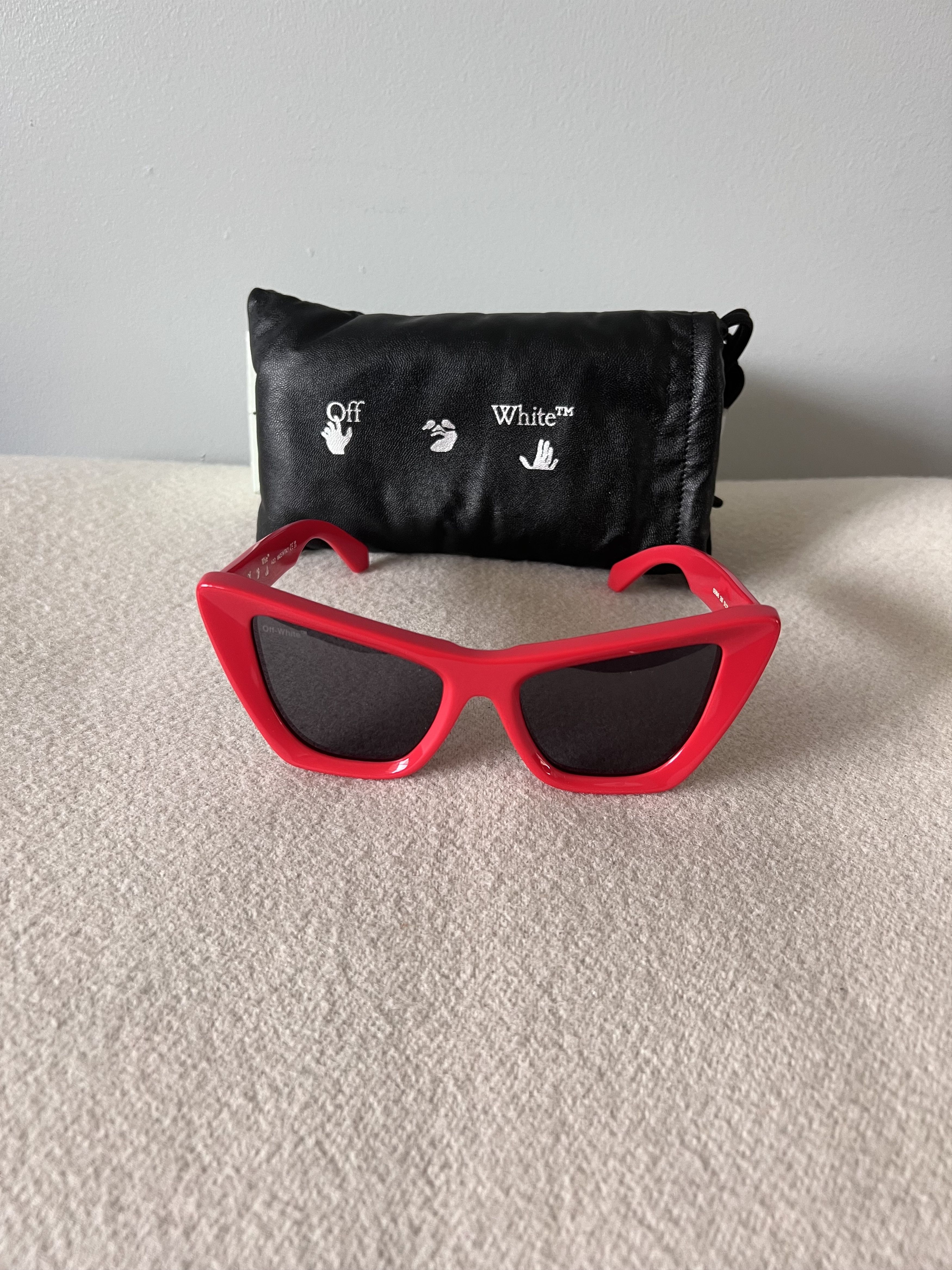 Off-White Off White Arrows Cat Eye Sunglasses in Red Size ONE SIZE - 2 Thumbnail