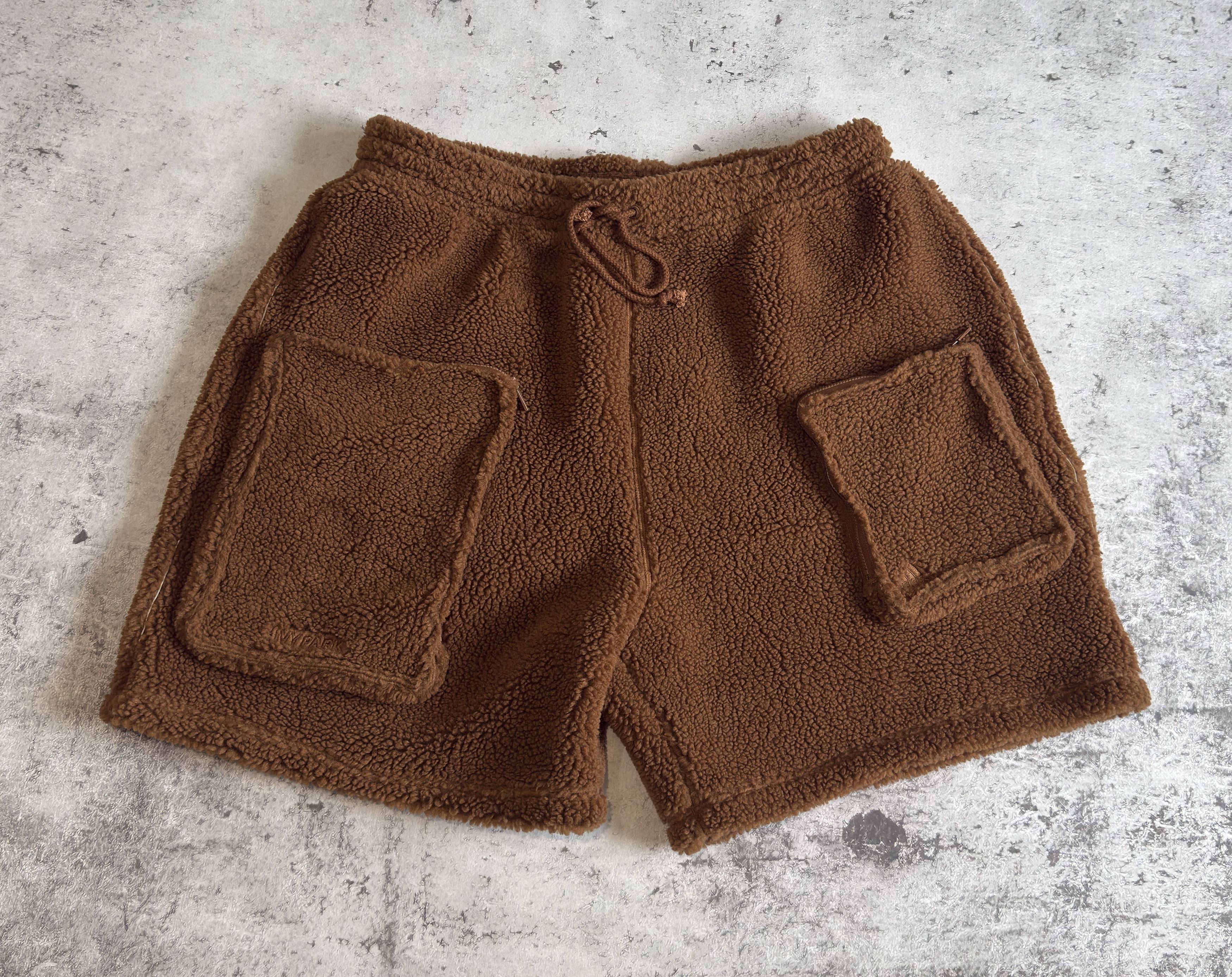 Adidas × Ivy Park adidas x Ivy Park Cargo Shorts Wild Brown XL All Gender Size US 40 / EU 56 - 3 Thumbnail