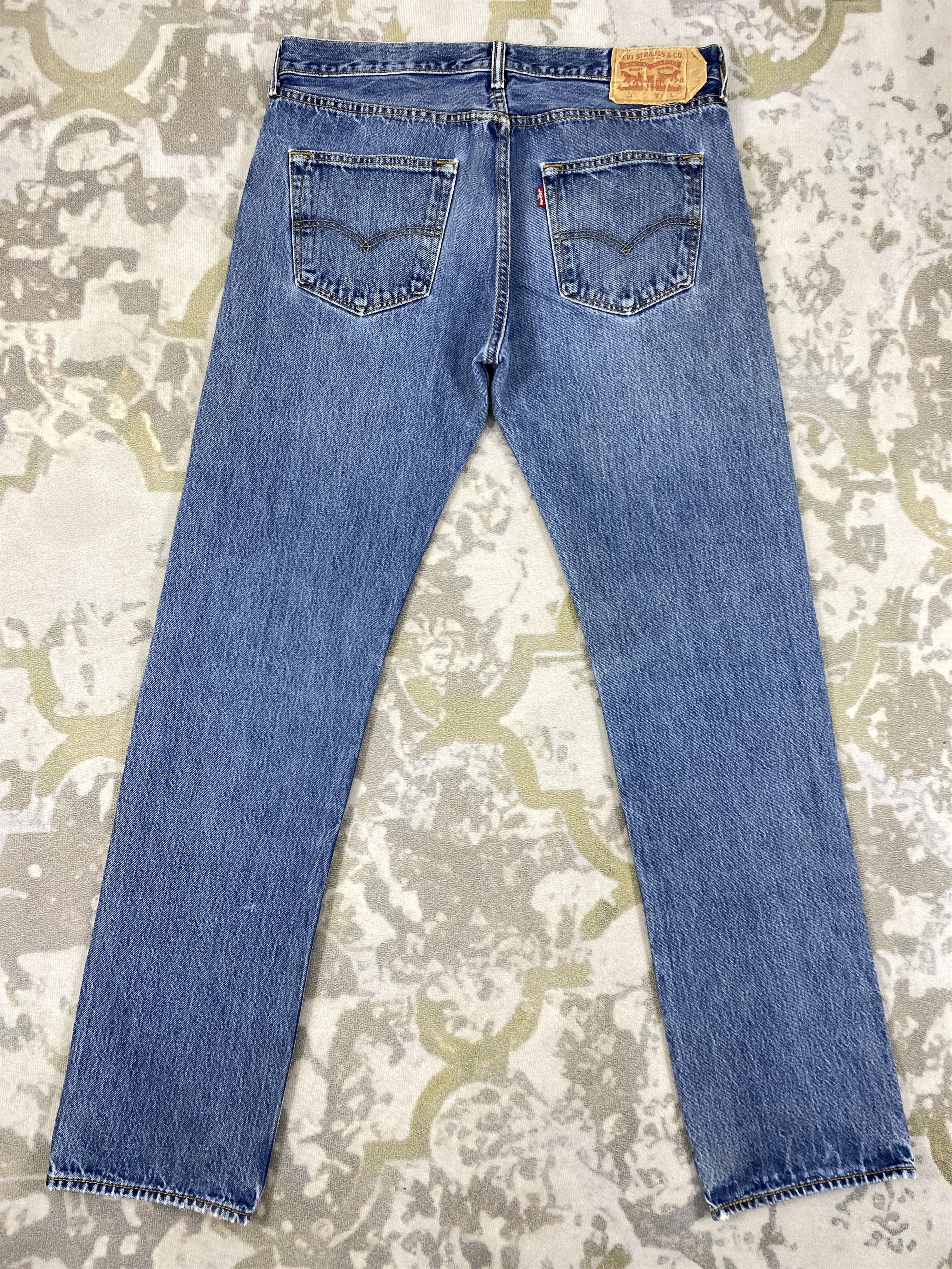 Vintage Blue Vintage Levi's 501 Jeans 35x34 Denim -JN2252 Size US 35 - 2 Thumbnail