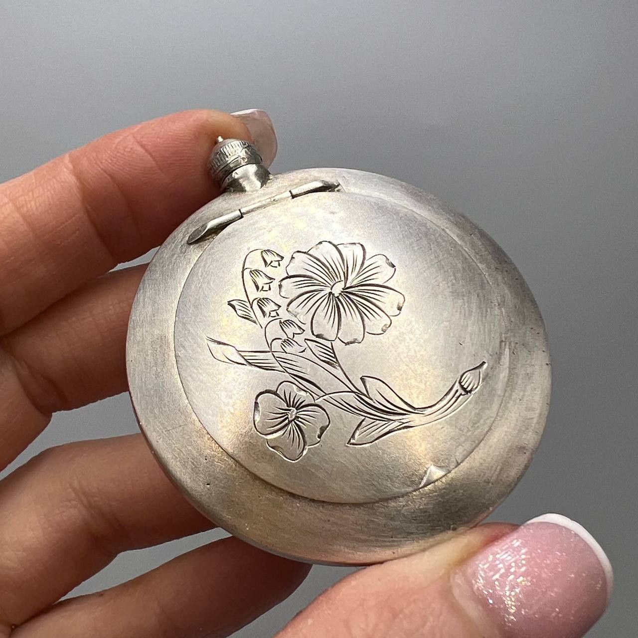 Vintage Vintage USSR Silver 875 Compact Powder Box Perfume Flask Size ONE SIZE - 2 Thumbnail