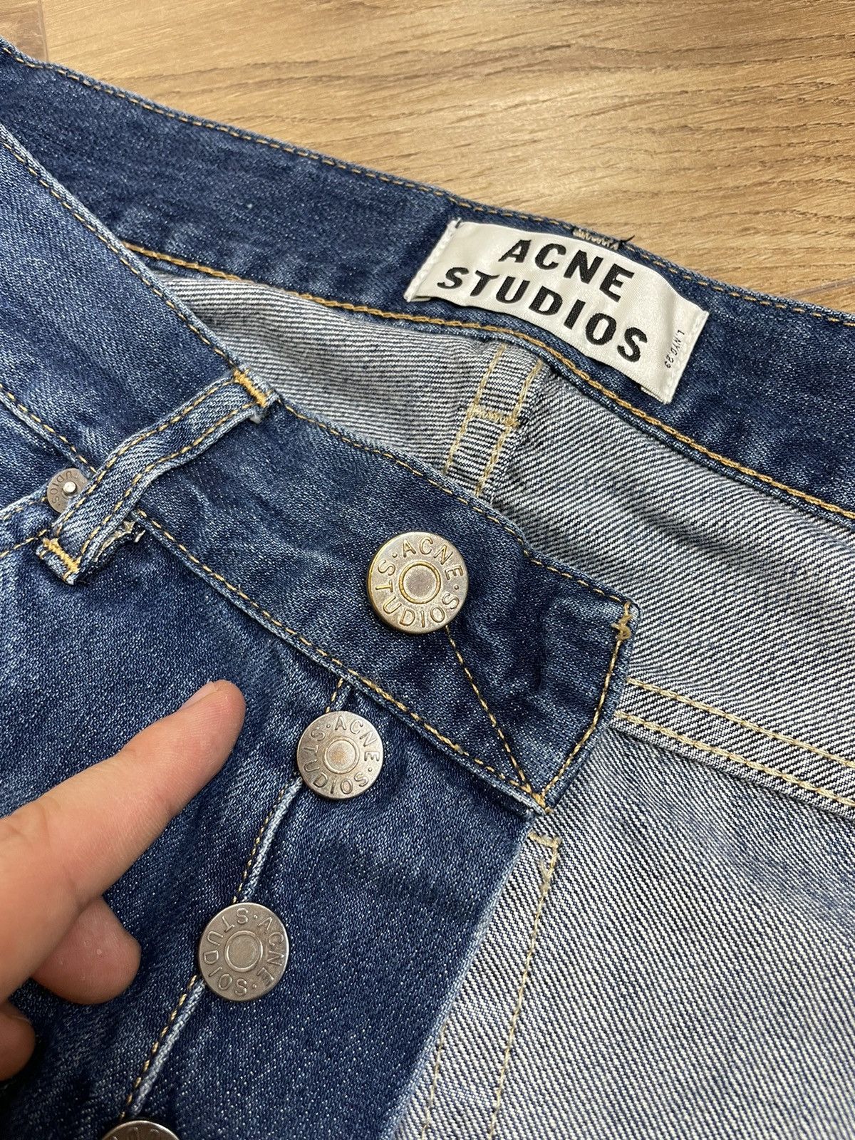Acne Studios × Vintage Vintage Acne Studios RocVerakai Stonewashed Blue Denim Jeans Size US 30 / EU 46 - 13 Thumbnail