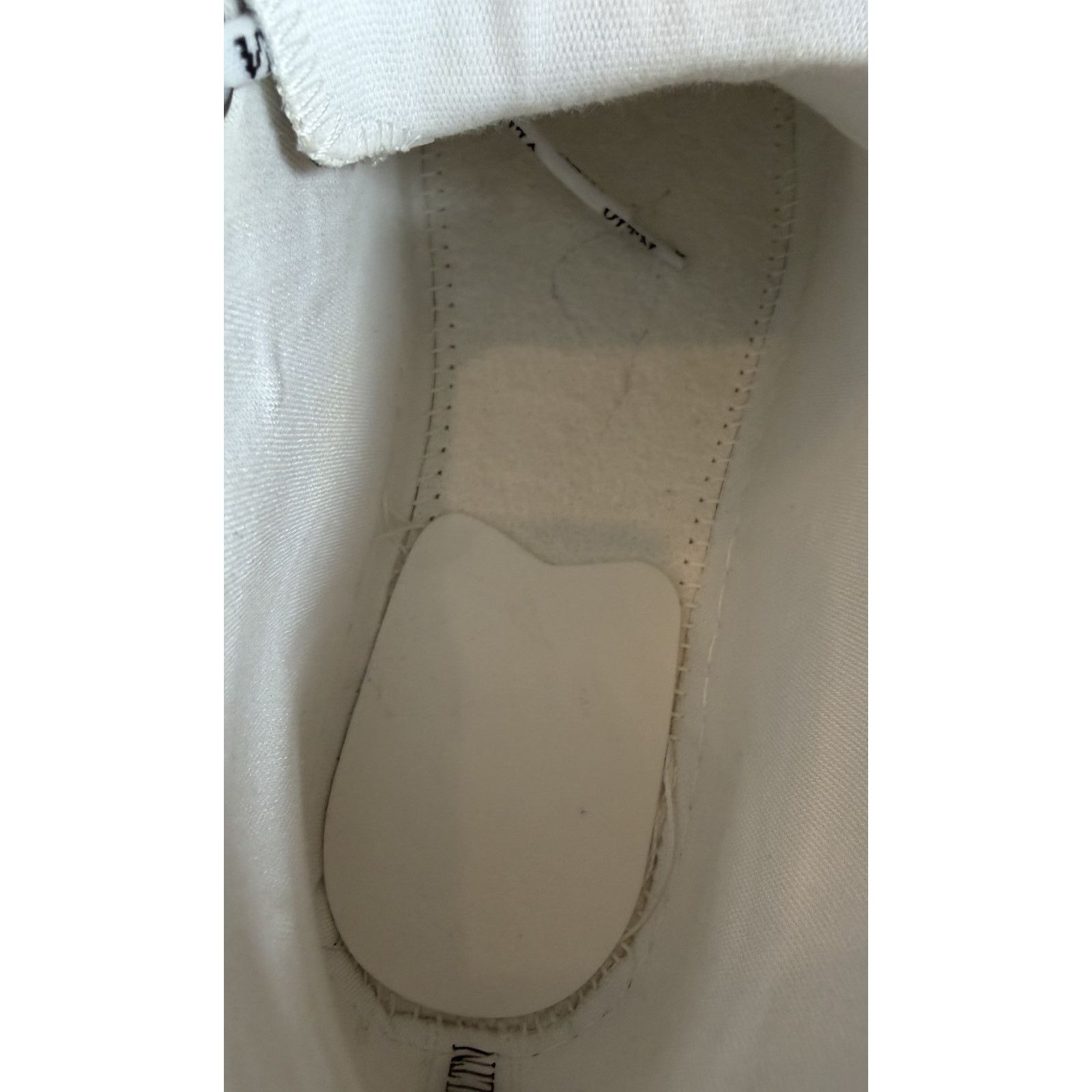 Valentino Size 40EU/7US - Valentino VLTN High Top White Sneakers Size US 7 / EU 40 - 11 Thumbnail