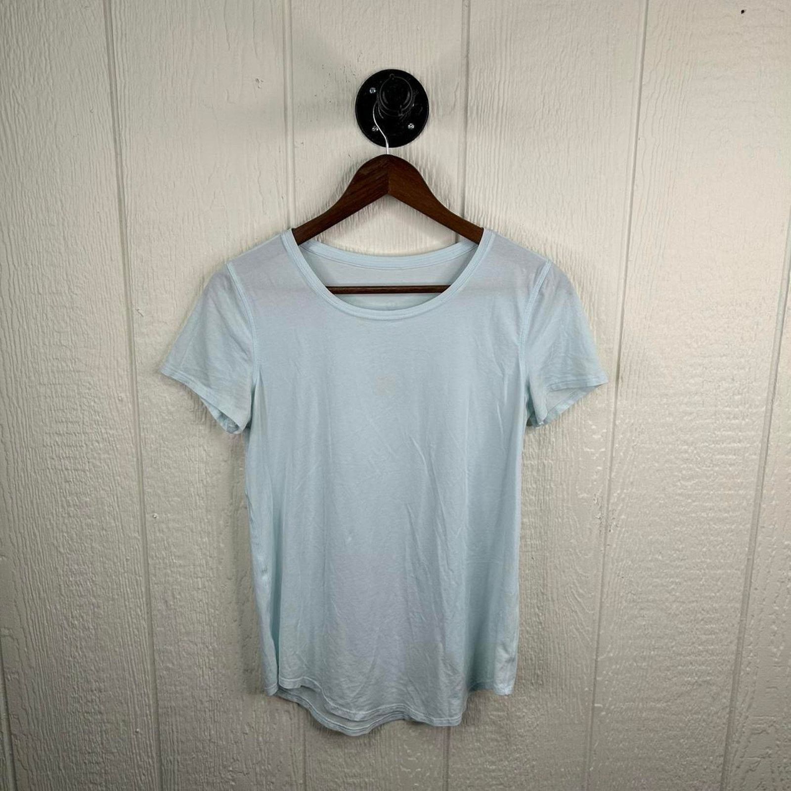 Lululemon Modern Lululemon Sky Blue Workout Athletic Tee Size 8 Size M / US 6-8 / IT 42-44 - 1 Thumbnail