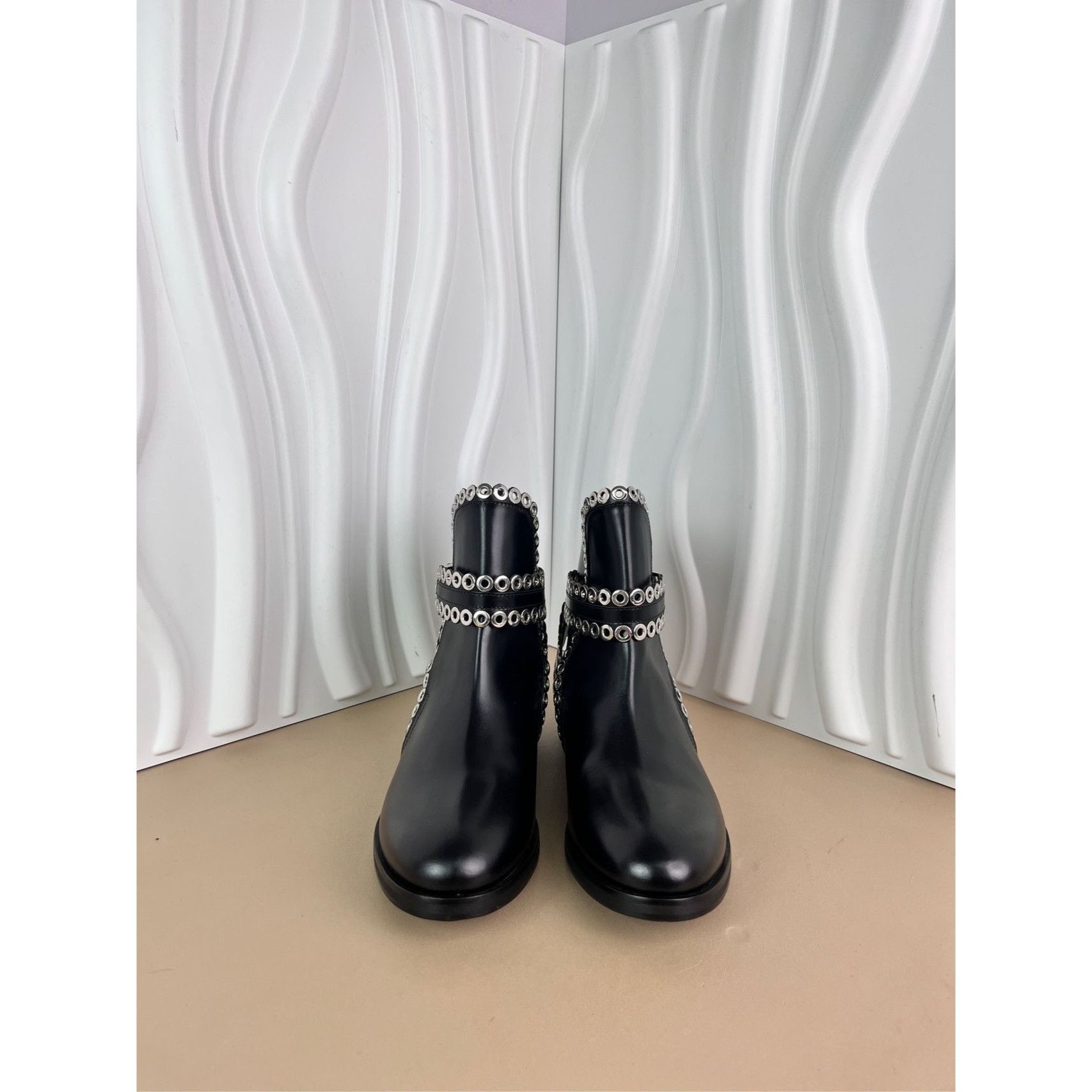 Alaia Alaia Paris Ladies High Top Black Leather Boots With Silver Size US 7 / IT 37 - 8 Thumbnail
