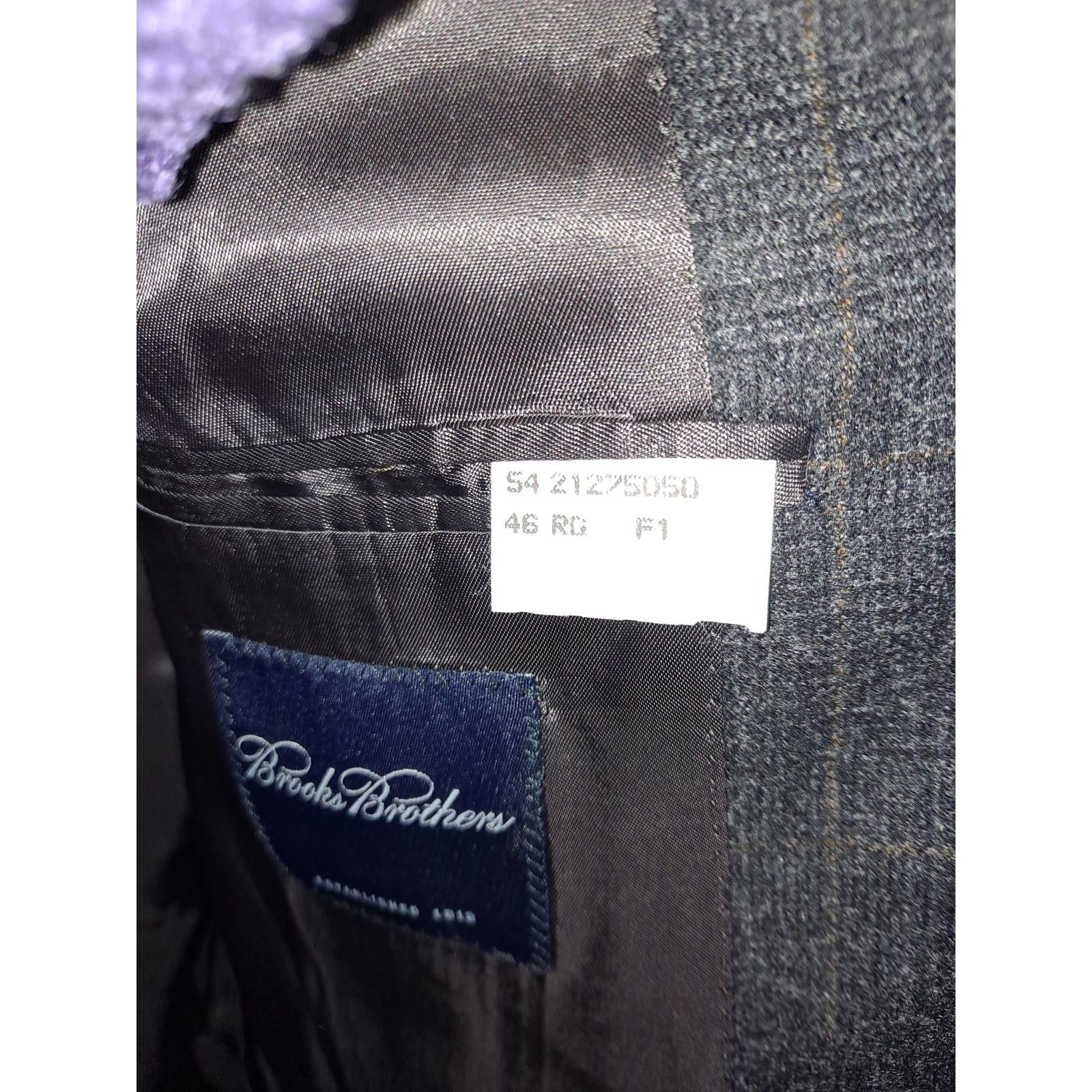 Brooks Brothers Brooks Brothers Made in Italy Gray Plaid Blazer Size 46R Size 46R - 5 Thumbnail