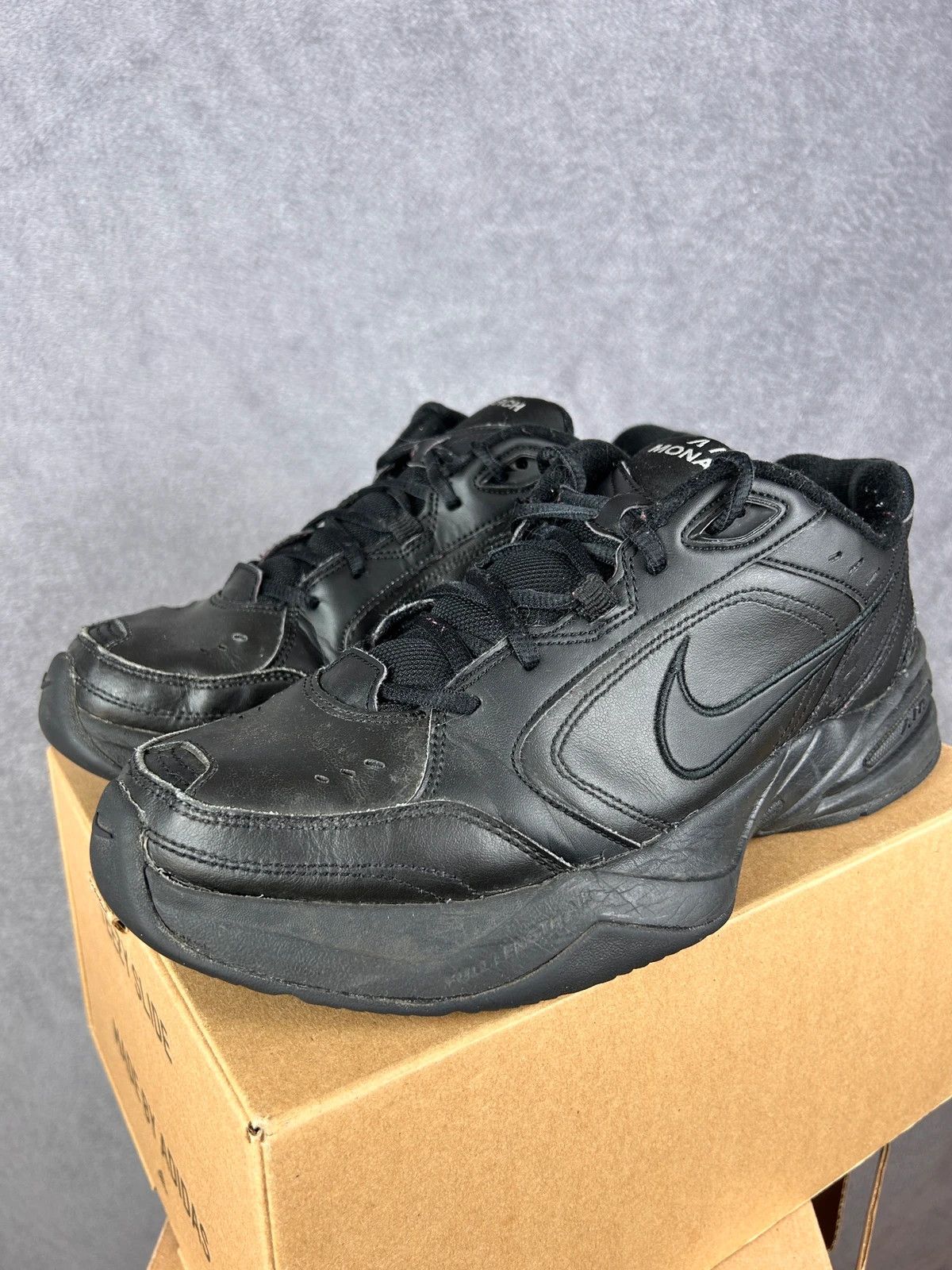 Nike Nike Air Monarch czarne tripple black Y2K sneakers Size US 11 / EU 44 - 1 Thumbnail
