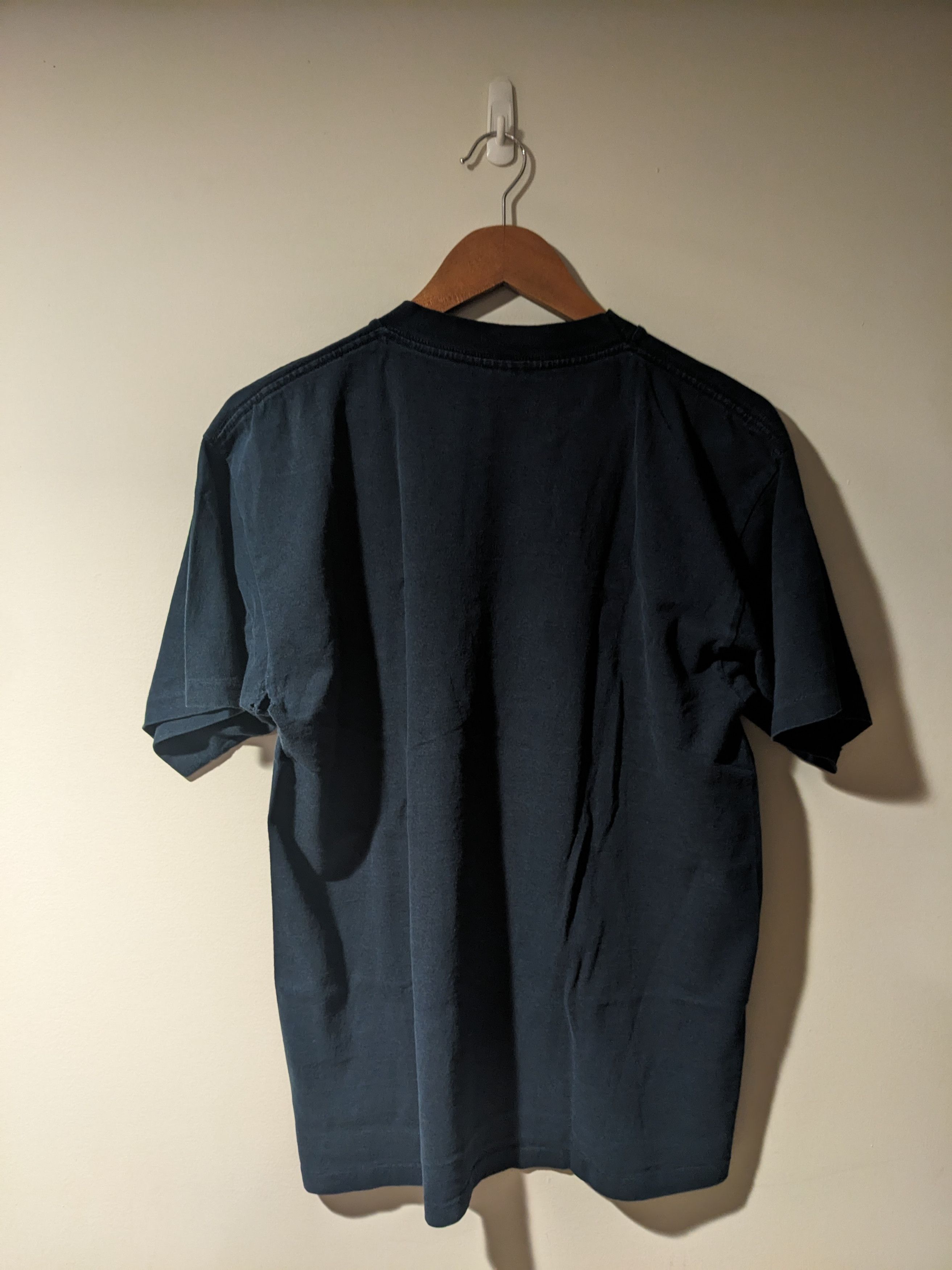 Vintage Vintage 2002 Dolphin Animal Nature Wildlife Large T-Shirt Size US L / EU 52-54 / 3 - 6 Thumbnail